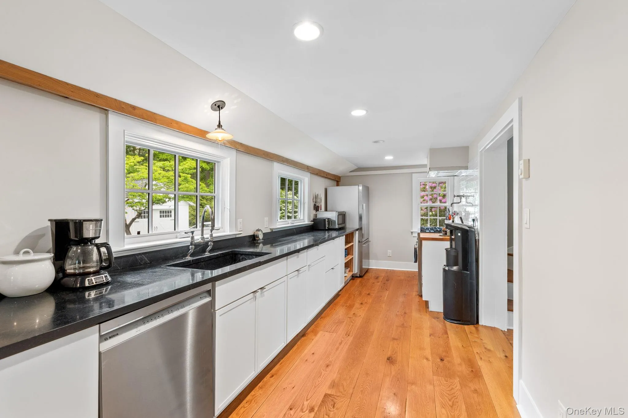 23 Pound Ridge Road, Pound Ridge, NY, 3 Bedrooms Bedrooms, 7 Rooms Rooms,2 BathroomsBathrooms,Residential,For Rent,Pound Ridge,0,998629 23 Pound Ridge Road, Pound Ridge, NY, 3 Bedrooms Bedrooms, 7 Rooms Rooms,2 BathroomsBathrooms,Residential,For Rent,Pound Ridge,0,998629