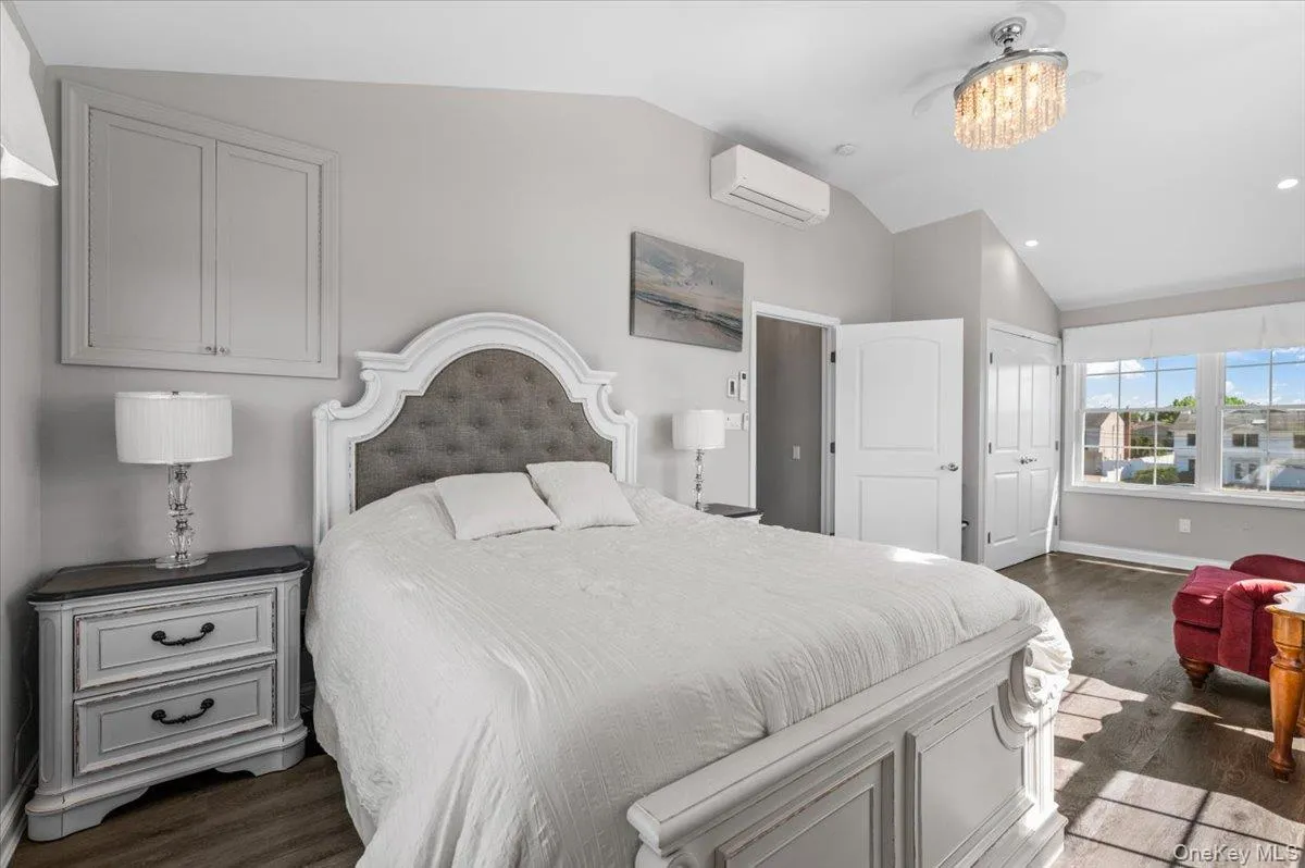 2968 Islip Court, Hempstead, NY, 5 Bedrooms Bedrooms, 10 Rooms Rooms,3 BathroomsBathrooms,Residential,For Rent,Islip,0,998636 2968 Islip Court, Hempstead, NY, 5 Bedrooms Bedrooms, 10 Rooms Rooms,3 BathroomsBathrooms,Residential,For Rent,Islip,0,998636