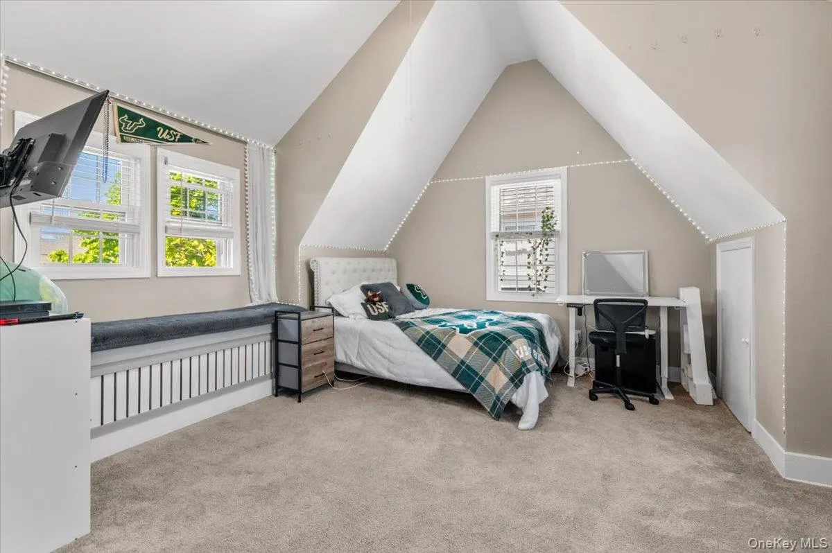 2968 Islip Court, Hempstead, NY, 5 Bedrooms Bedrooms, 10 Rooms Rooms,3 BathroomsBathrooms,Residential,For Rent,Islip,0,998636 2968 Islip Court, Hempstead, NY, 5 Bedrooms Bedrooms, 10 Rooms Rooms,3 BathroomsBathrooms,Residential,For Rent,Islip,0,998636
