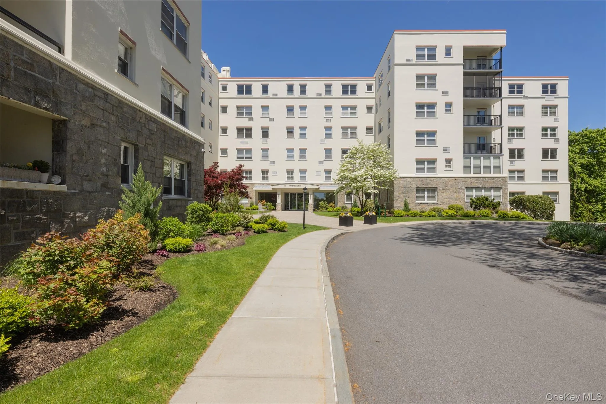 1 Stoneleigh, Eastchester, NY, 3 Bedrooms Bedrooms, 6 Rooms Rooms,2 BathroomsBathrooms,Residential,For Rent,Stoneleigh,0,998643 1 Stoneleigh, Eastchester, NY, 3 Bedrooms Bedrooms, 6 Rooms Rooms,2 BathroomsBathrooms,Residential,For Rent,Stoneleigh,0,998643