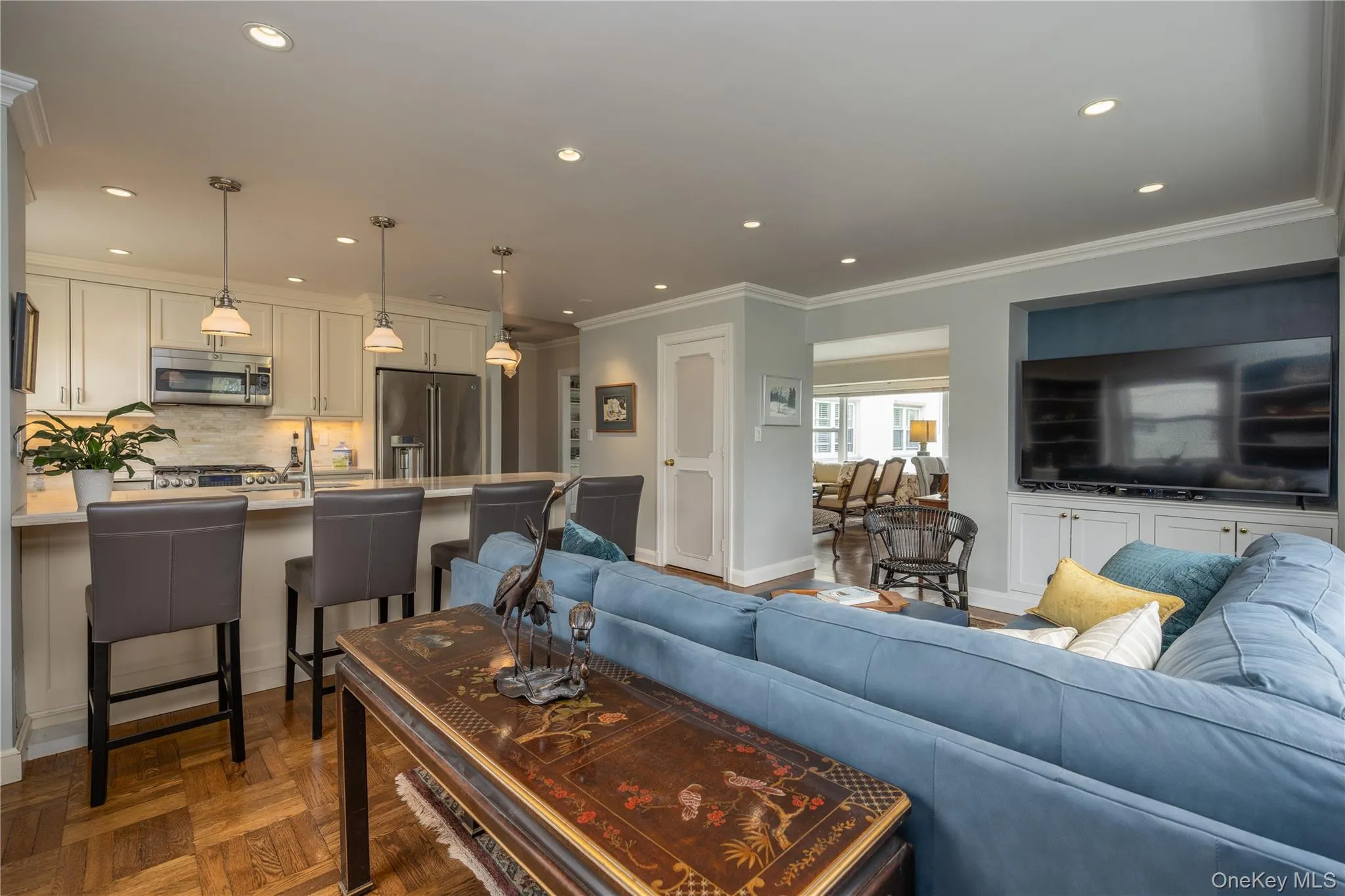 Kitchen/Family Room Kitchen/Family Room