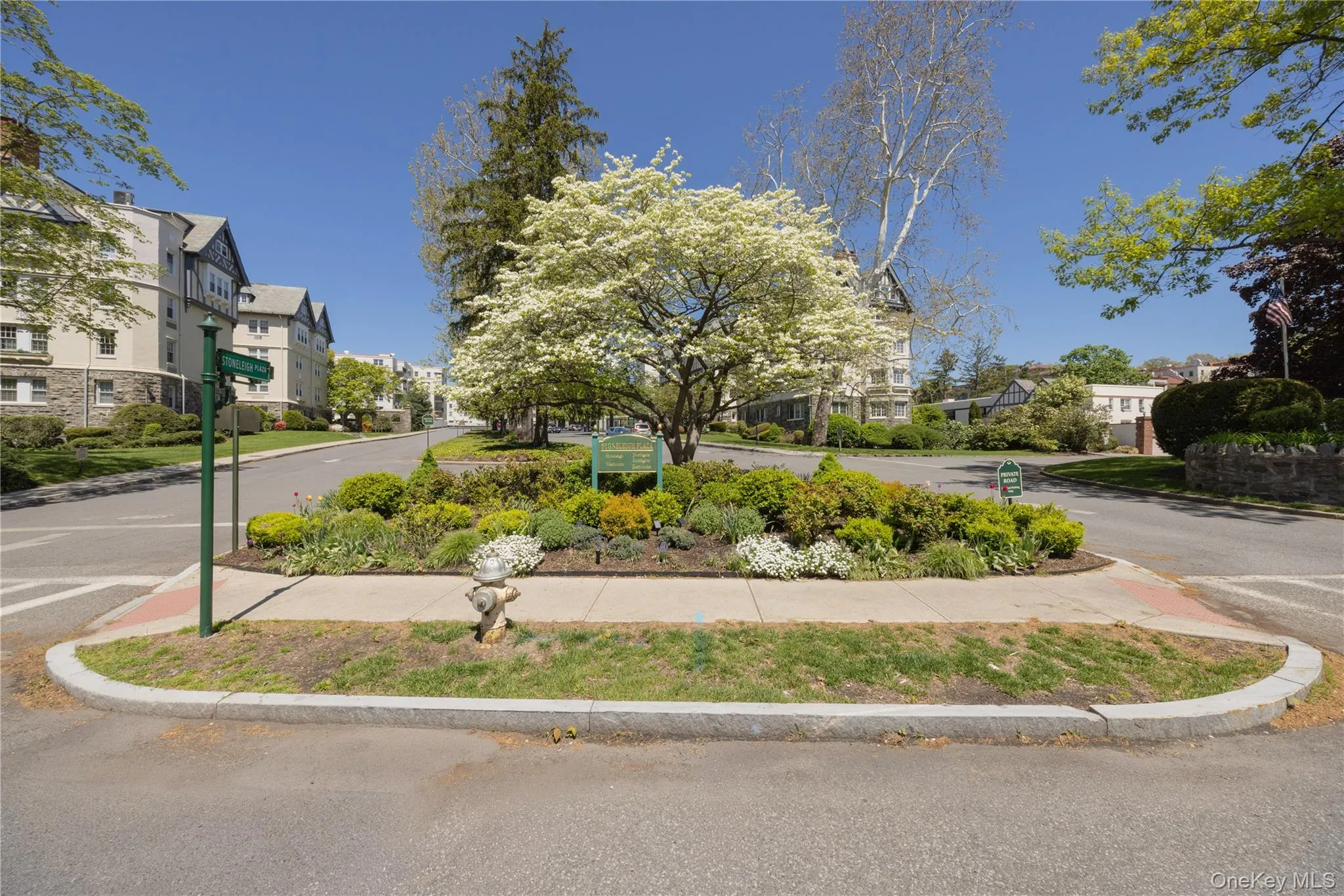 1 Stoneleigh, Eastchester, NY, 3 Bedrooms Bedrooms, 6 Rooms Rooms,2 BathroomsBathrooms,Residential,For Rent,Stoneleigh,0,998643 1 Stoneleigh, Eastchester, NY, 3 Bedrooms Bedrooms, 6 Rooms Rooms,2 BathroomsBathrooms,Residential,For Rent,Stoneleigh,0,998643
