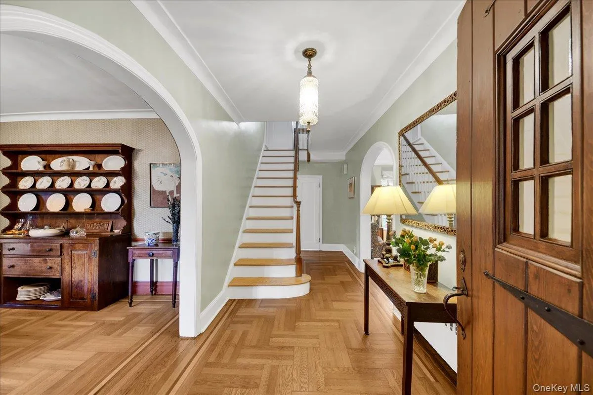 184 Commonwealth Avenue, Mount Vernon, NY, 4 Bedrooms Bedrooms, 9 Rooms Rooms,3 BathroomsBathrooms,Residential,For Rent,Commonwealth,0,998647 184 Commonwealth Avenue, Mount Vernon, NY, 4 Bedrooms Bedrooms, 9 Rooms Rooms,3 BathroomsBathrooms,Residential,For Rent,Commonwealth,0,998647