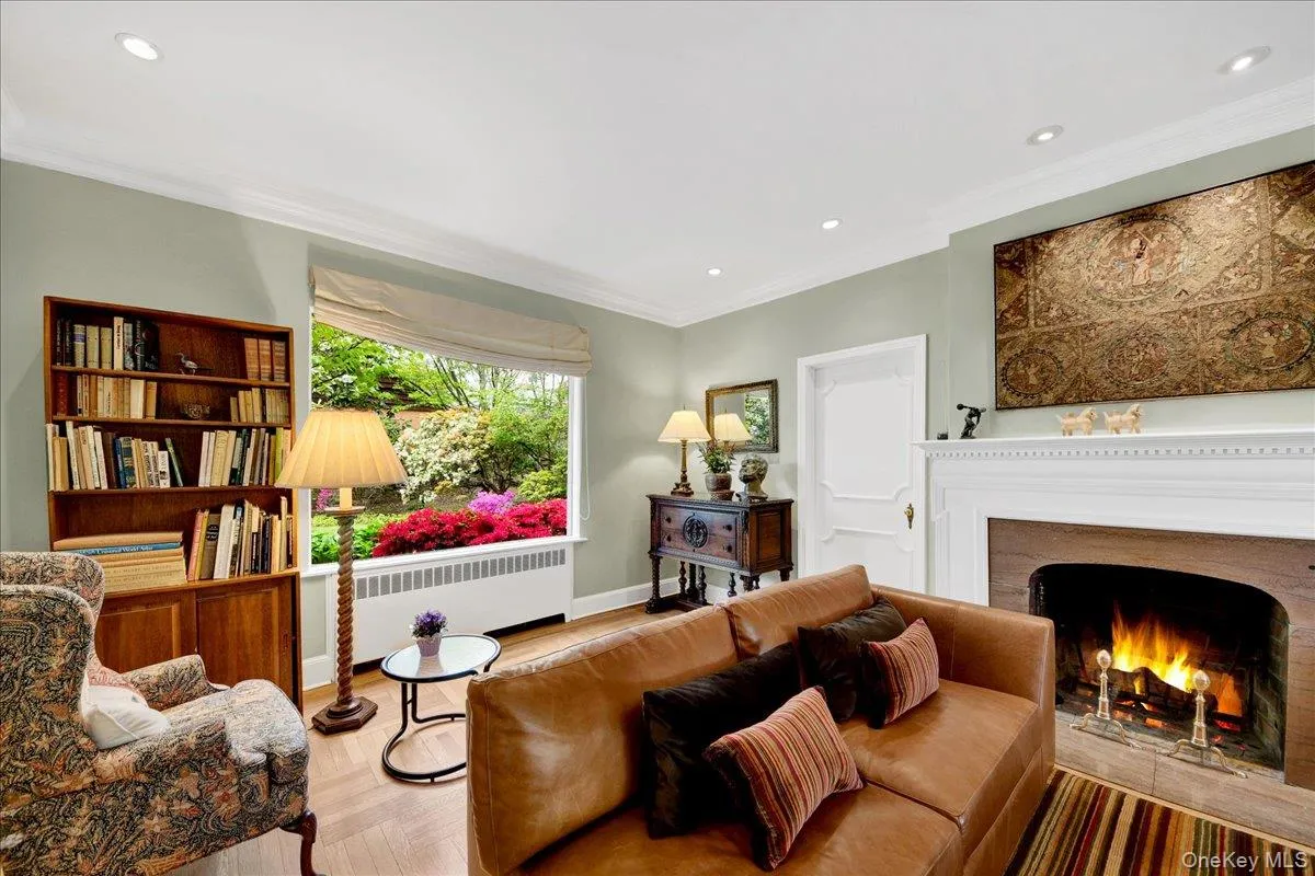 184 Commonwealth Avenue, Mount Vernon, NY, 4 Bedrooms Bedrooms, 9 Rooms Rooms,3 BathroomsBathrooms,Residential,For Rent,Commonwealth,0,998647 184 Commonwealth Avenue, Mount Vernon, NY, 4 Bedrooms Bedrooms, 9 Rooms Rooms,3 BathroomsBathrooms,Residential,For Rent,Commonwealth,0,998647