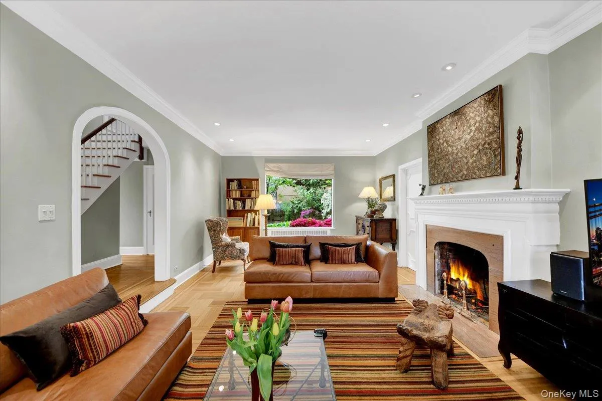 184 Commonwealth Avenue, Mount Vernon, NY, 4 Bedrooms Bedrooms, 9 Rooms Rooms,3 BathroomsBathrooms,Residential,For Rent,Commonwealth,0,998647 184 Commonwealth Avenue, Mount Vernon, NY, 4 Bedrooms Bedrooms, 9 Rooms Rooms,3 BathroomsBathrooms,Residential,For Rent,Commonwealth,0,998647