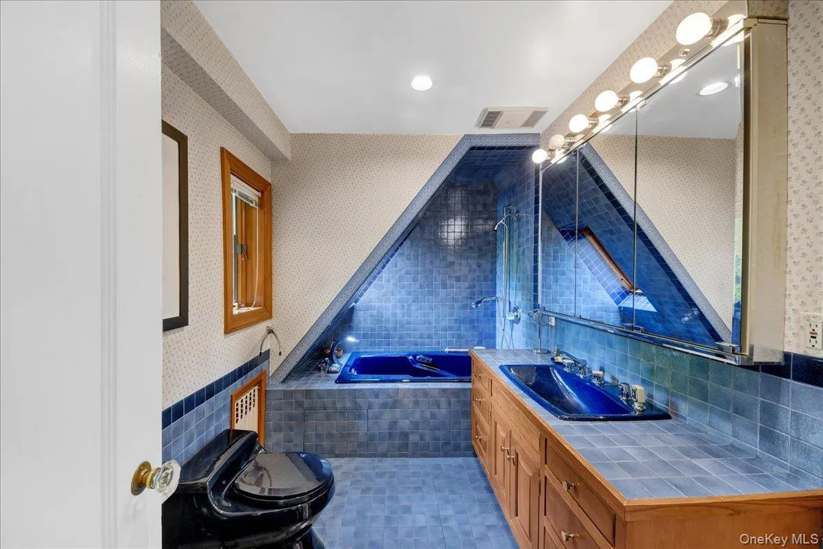 184 Commonwealth Avenue, Mount Vernon, NY, 4 Bedrooms Bedrooms, 9 Rooms Rooms,3 BathroomsBathrooms,Residential,For Rent,Commonwealth,0,998647 184 Commonwealth Avenue, Mount Vernon, NY, 4 Bedrooms Bedrooms, 9 Rooms Rooms,3 BathroomsBathrooms,Residential,For Rent,Commonwealth,0,998647