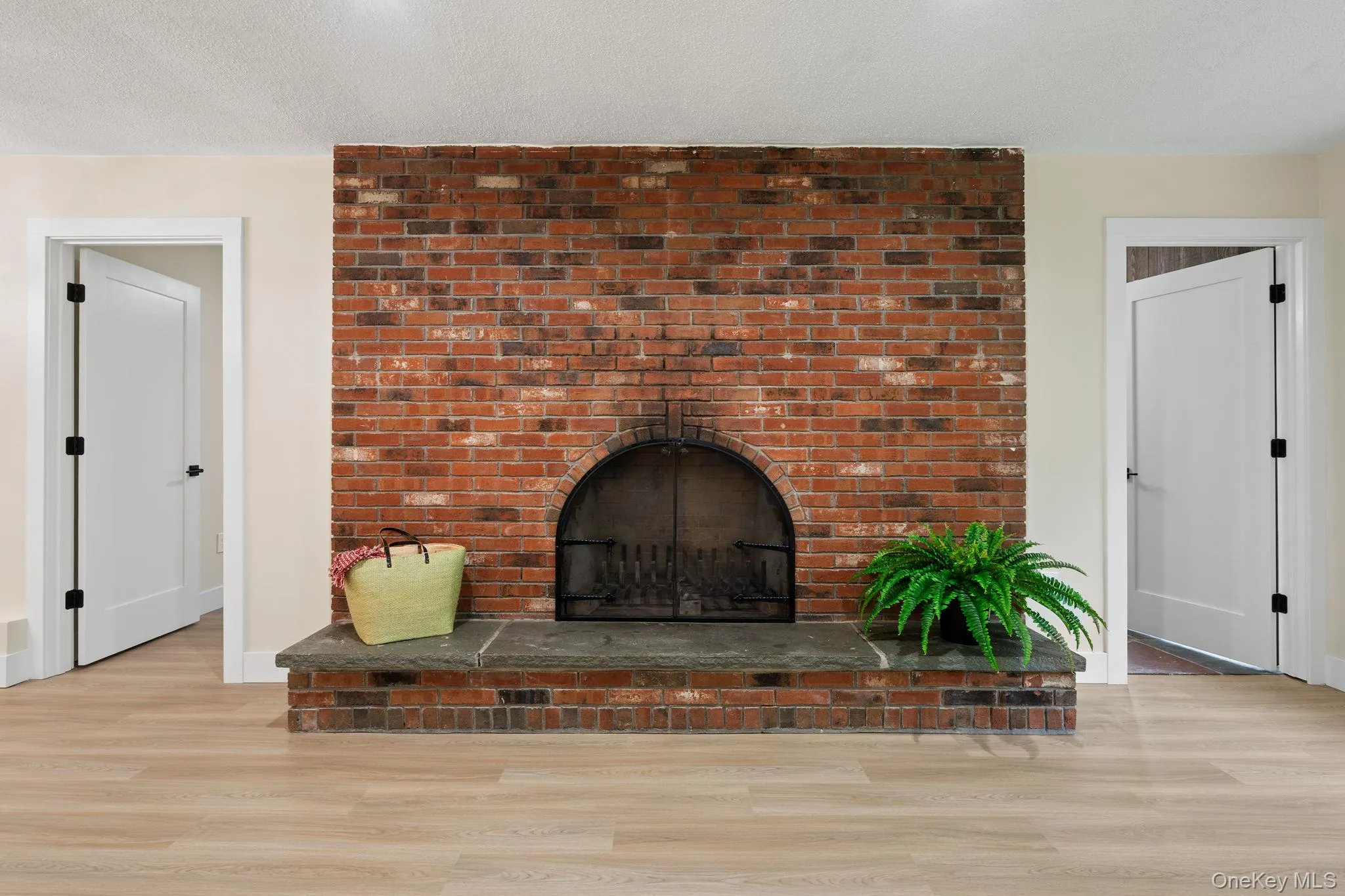 20 Park Circle Drive, Wallkill, NY, 4 Bedrooms Bedrooms, 9 Rooms Rooms,2 BathroomsBathrooms,Residential Sale,For Rent,Park Circle,0,998648 20 Park Circle Drive, Wallkill, NY, 4 Bedrooms Bedrooms, 9 Rooms Rooms,2 BathroomsBathrooms,Residential Sale,For Rent,Park Circle,0,998648