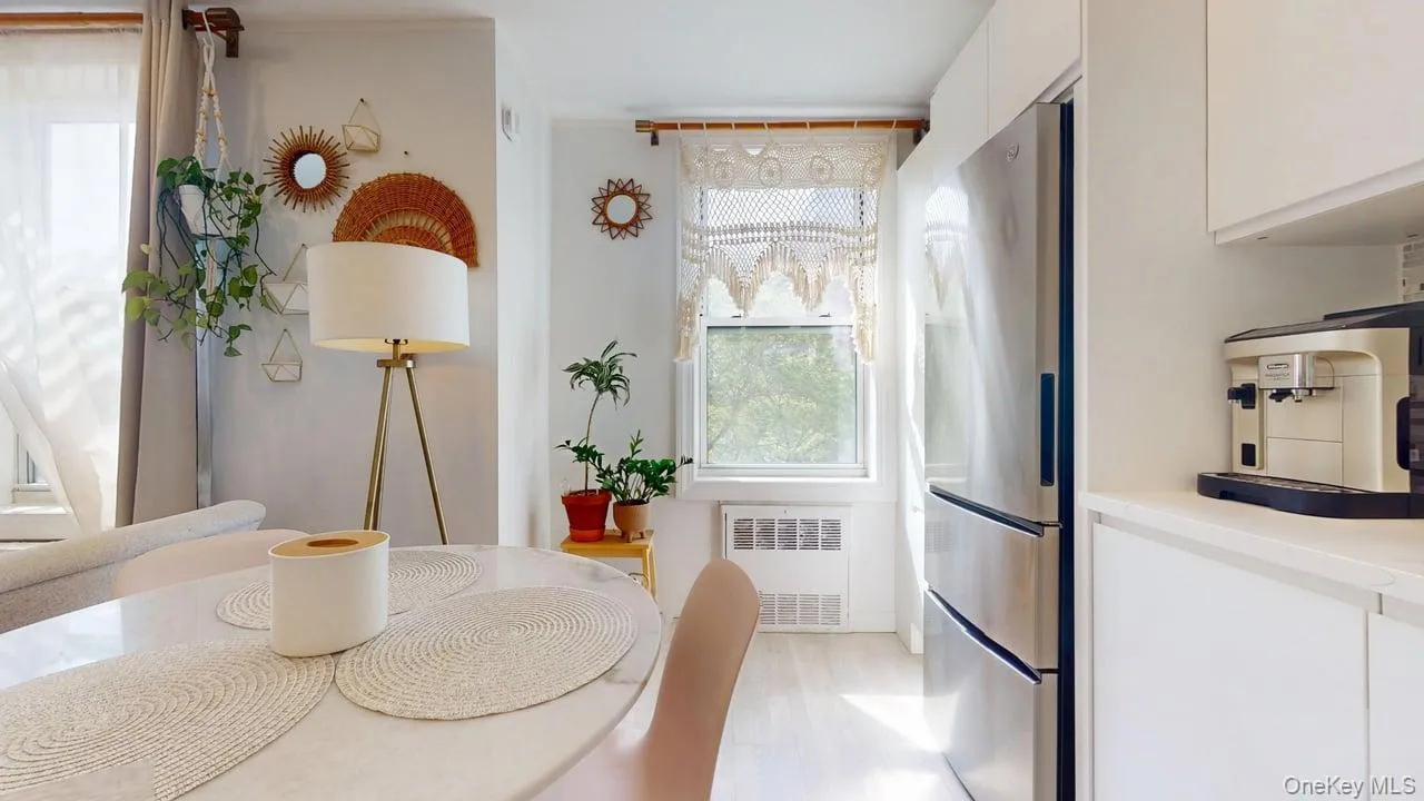 68-15 Selfridge Street, New York, NY, 1 Room Rooms,1 BathroomBathrooms,Residential Lease,For Rent,Selfridge,0,998652 68-15 Selfridge Street, New York, NY, 1 Room Rooms,1 BathroomBathrooms,Residential Lease,For Rent,Selfridge,0,998652