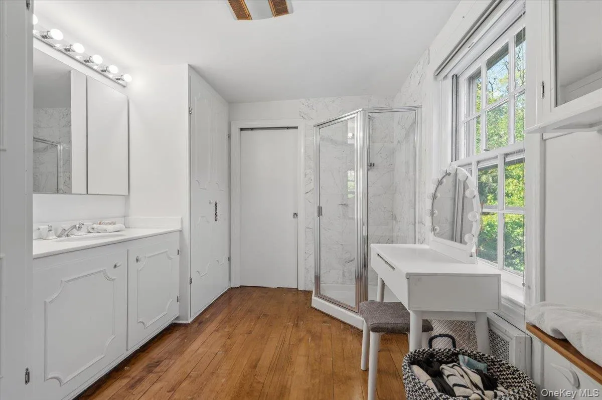 4 Roads End, Oyster Bay, NY, 4 Bedrooms Bedrooms, 14 Rooms Rooms,3 BathroomsBathrooms,Residential,For Rent,Roads End,0,998655 4 Roads End, Oyster Bay, NY, 4 Bedrooms Bedrooms, 14 Rooms Rooms,3 BathroomsBathrooms,Residential,For Rent,Roads End,0,998655