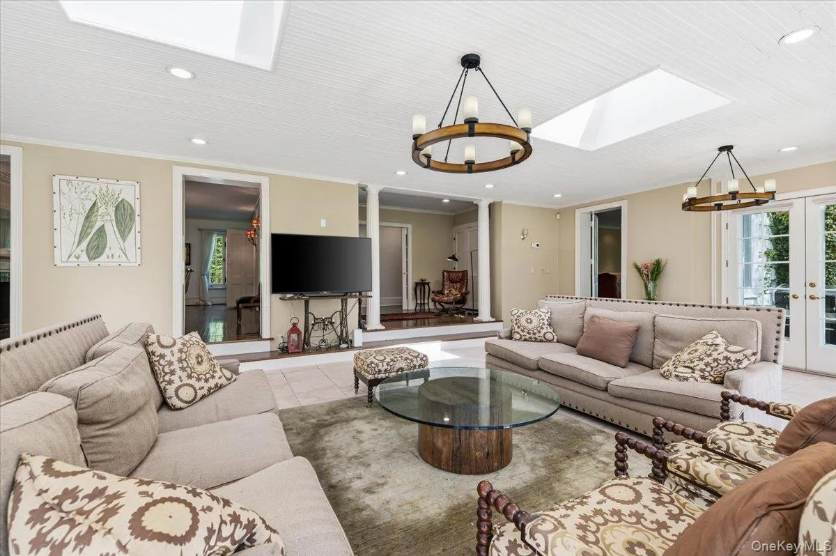 4 Roads End, Oyster Bay, NY, 4 Bedrooms Bedrooms, 14 Rooms Rooms,3 BathroomsBathrooms,Residential,For Rent,Roads End,0,998655 4 Roads End, Oyster Bay, NY, 4 Bedrooms Bedrooms, 14 Rooms Rooms,3 BathroomsBathrooms,Residential,For Rent,Roads End,0,998655