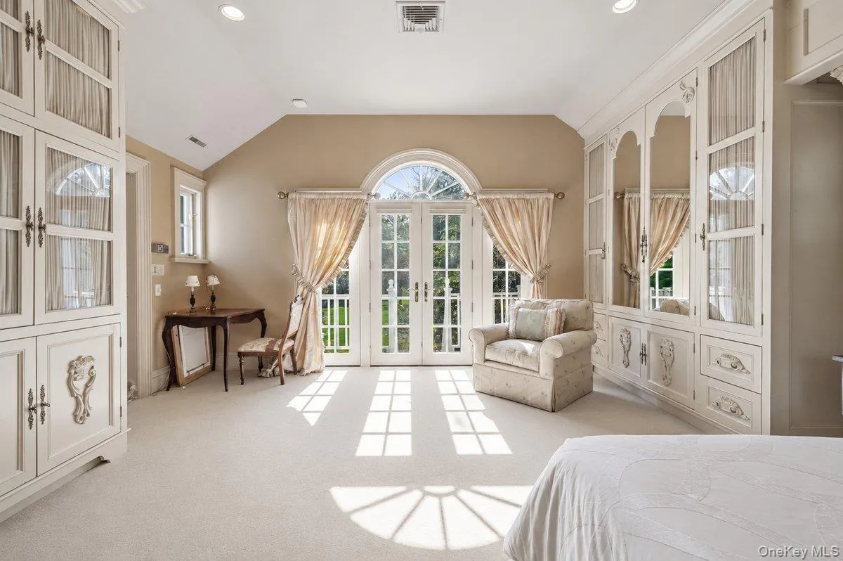 4 Roads End, Oyster Bay, NY, 4 Bedrooms Bedrooms, 14 Rooms Rooms,3 BathroomsBathrooms,Residential,For Rent,Roads End,0,998655 4 Roads End, Oyster Bay, NY, 4 Bedrooms Bedrooms, 14 Rooms Rooms,3 BathroomsBathrooms,Residential,For Rent,Roads End,0,998655