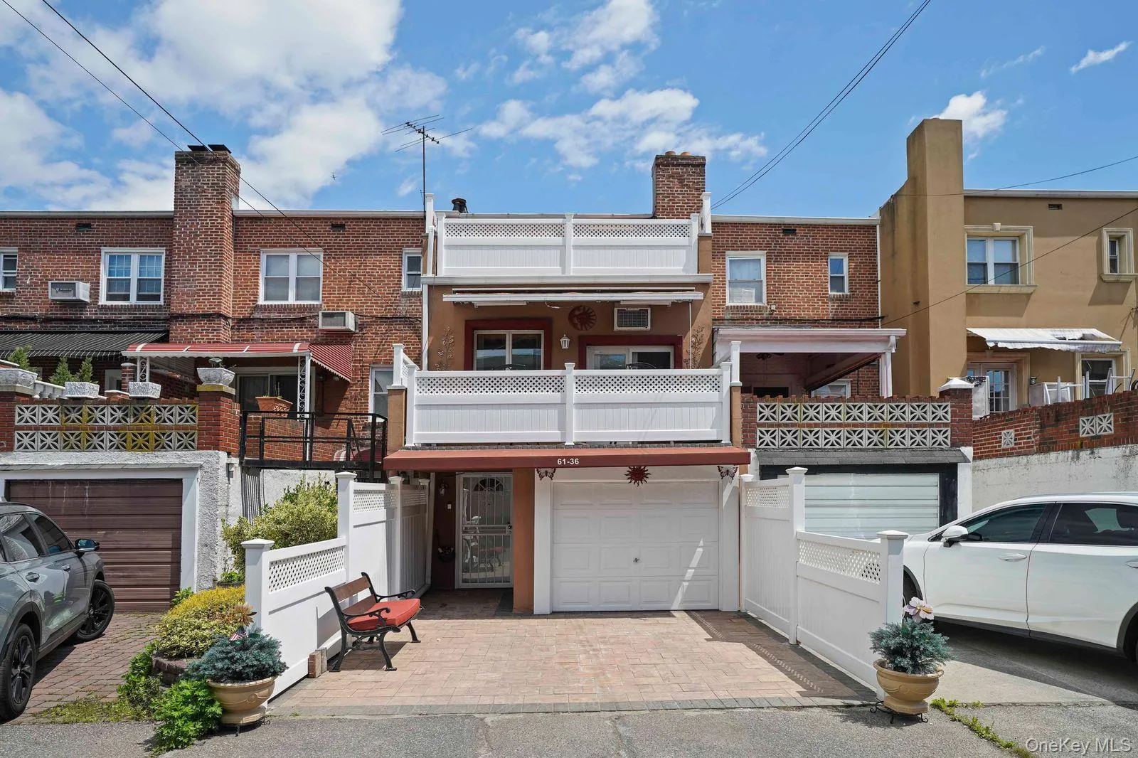 61-36 77th Street, New York, NY, 2 Bedrooms Bedrooms, 5 Rooms Rooms,1 BathroomBathrooms,Residential,For Rent,77th,0,998664 61-36 77th Street, New York, NY, 2 Bedrooms Bedrooms, 5 Rooms Rooms,1 BathroomBathrooms,Residential,For Rent,77th,0,998664