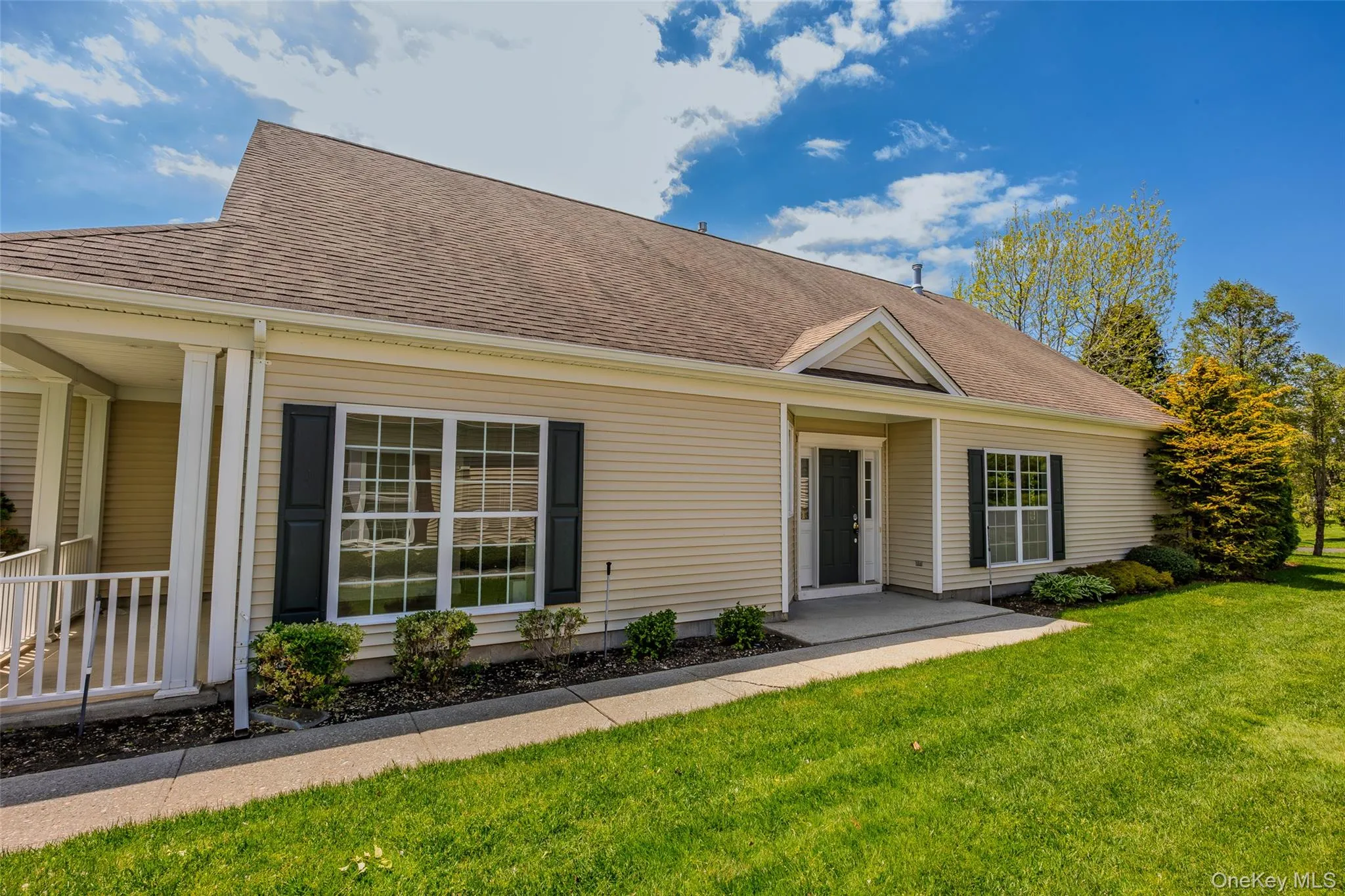 68 Louden Loop, Brookhaven, NY, 2 Bedrooms Bedrooms, 8 Rooms Rooms,2 BathroomsBathrooms,Residential,For Rent,Louden,0,998666 68 Louden Loop, Brookhaven, NY, 2 Bedrooms Bedrooms, 8 Rooms Rooms,2 BathroomsBathrooms,Residential,For Rent,Louden,0,998666