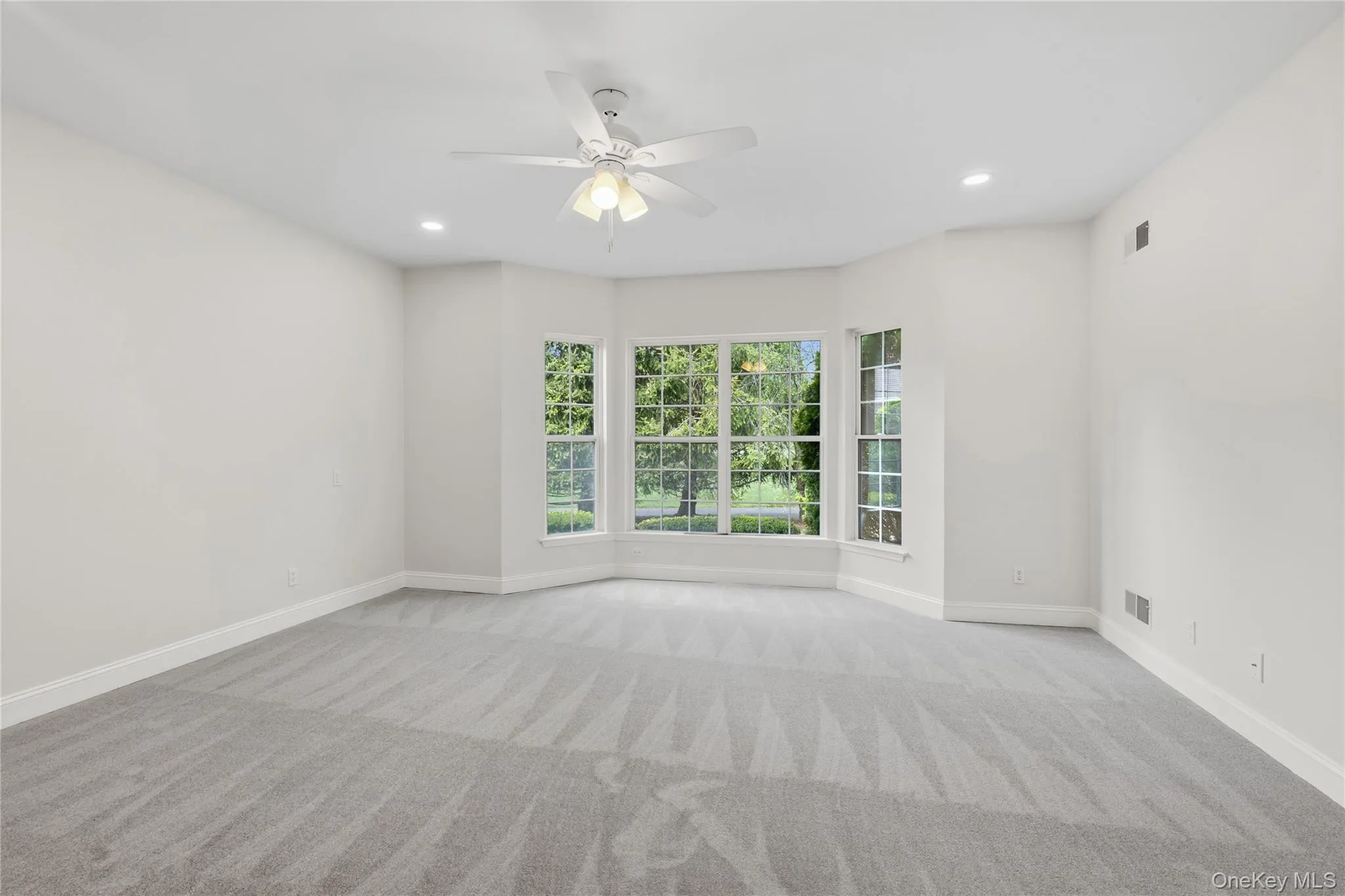 68 Louden Loop, Brookhaven, NY, 2 Bedrooms Bedrooms, 8 Rooms Rooms,2 BathroomsBathrooms,Residential,For Rent,Louden,0,998666 68 Louden Loop, Brookhaven, NY, 2 Bedrooms Bedrooms, 8 Rooms Rooms,2 BathroomsBathrooms,Residential,For Rent,Louden,0,998666