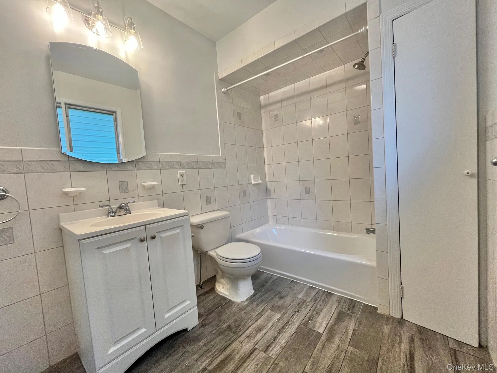 5 Lester Place, Mamaroneck, NY, 2 Bedrooms Bedrooms, 4 Rooms Rooms,1 BathroomBathrooms,Residential Lease,For Rent,Lester,0,998670 5 Lester Place, Mamaroneck, NY, 2 Bedrooms Bedrooms, 4 Rooms Rooms,1 BathroomBathrooms,Residential Lease,For Rent,Lester,0,998670