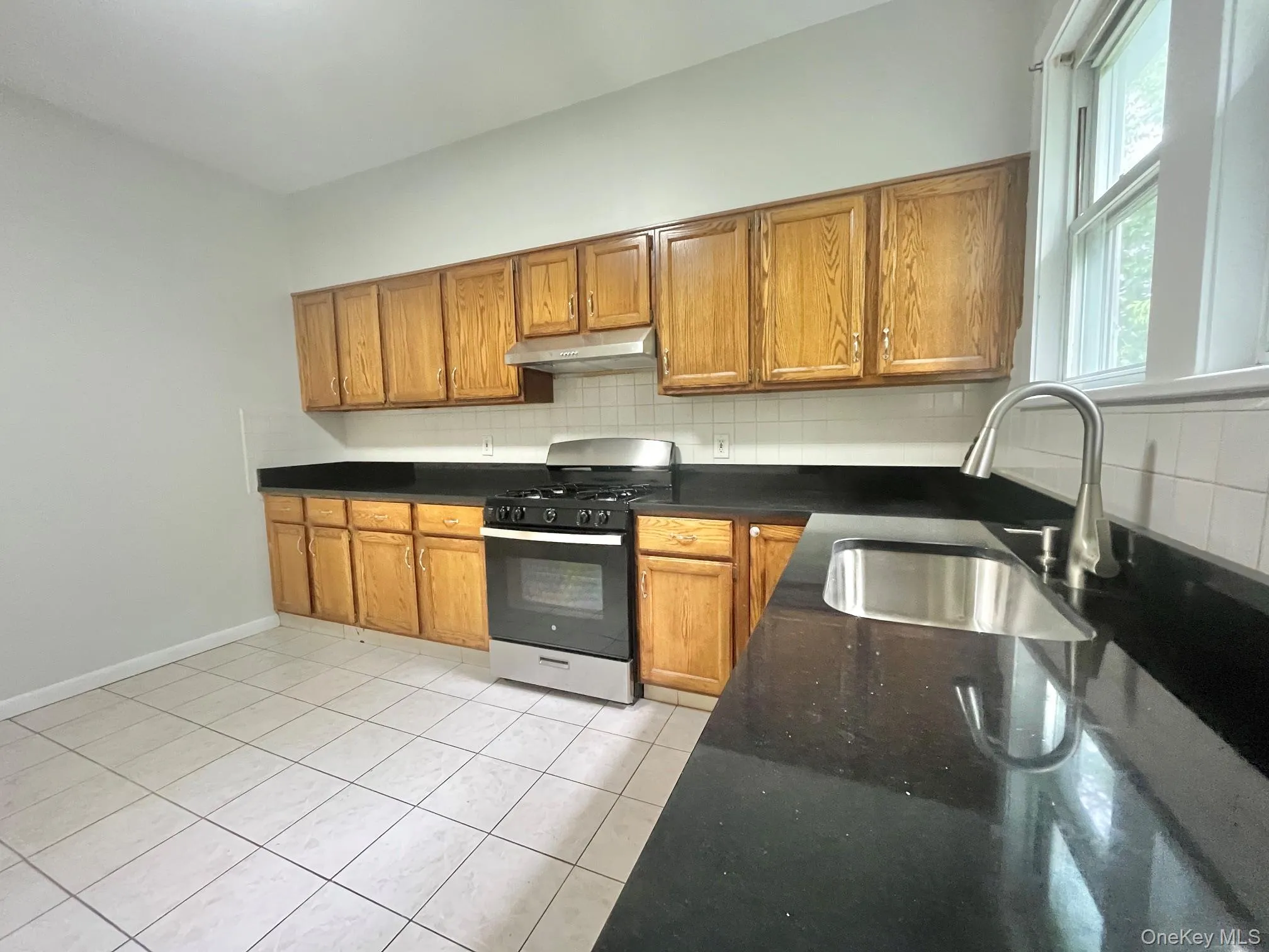 5 Lester Place, Mamaroneck, NY, 2 Bedrooms Bedrooms, 4 Rooms Rooms,1 BathroomBathrooms,Residential Lease,For Rent,Lester,0,998670 5 Lester Place, Mamaroneck, NY, 2 Bedrooms Bedrooms, 4 Rooms Rooms,1 BathroomBathrooms,Residential Lease,For Rent,Lester,0,998670