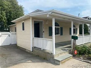 138 Eldorado Street, Hempstead, NY, 2 Bedrooms Bedrooms, 5 Rooms Rooms,1 BathroomBathrooms,Residential Lease,For Rent,Eldorado,0,998673 138 Eldorado Street, Hempstead, NY, 2 Bedrooms Bedrooms, 5 Rooms Rooms,1 BathroomBathrooms,Residential Lease,For Rent,Eldorado,0,998673