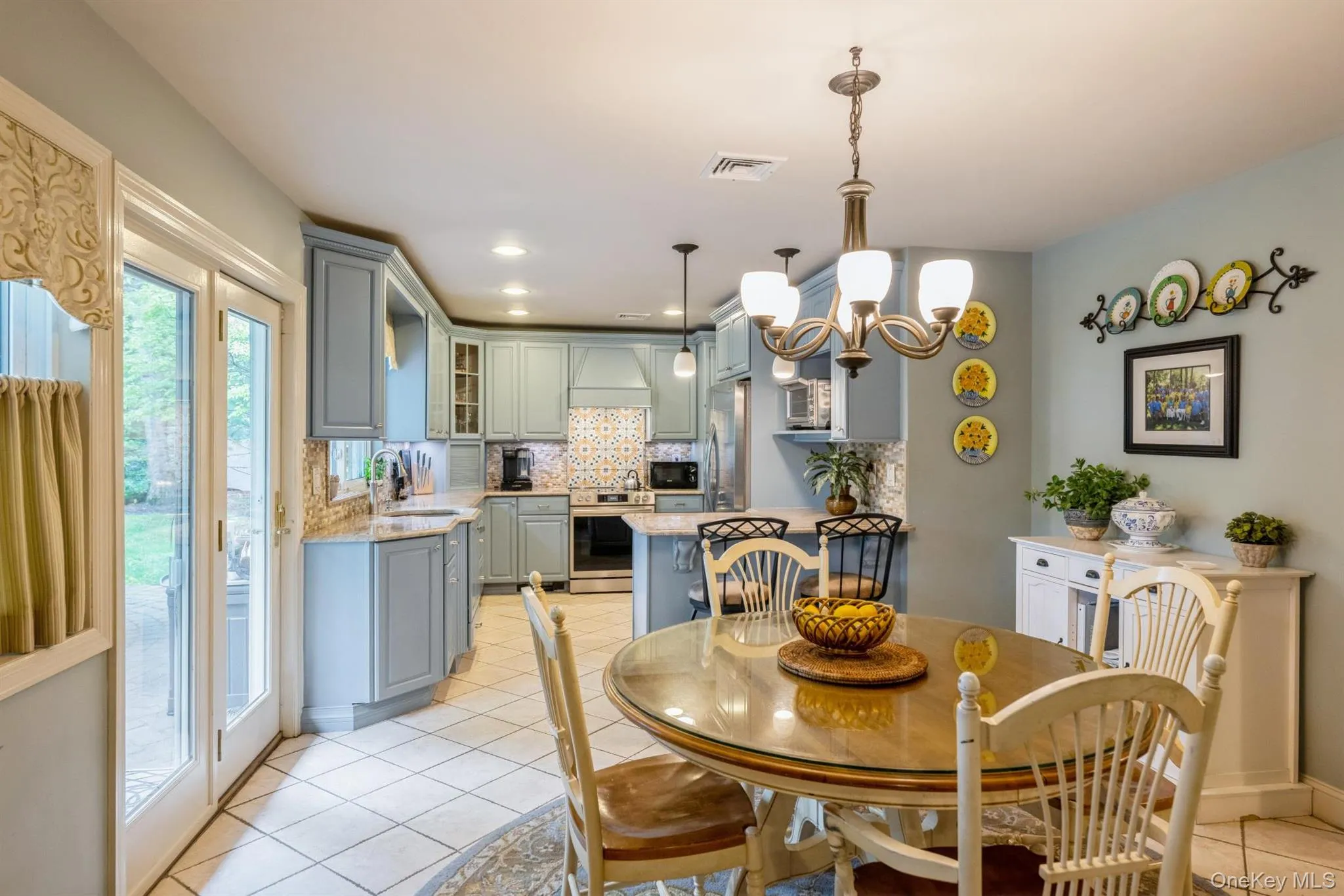 51 Chelsea Drive, Brookhaven, NY, 4 Bedrooms Bedrooms, 10 Rooms Rooms,2 BathroomsBathrooms,Residential,For Rent,Chelsea,0,998677 51 Chelsea Drive, Brookhaven, NY, 4 Bedrooms Bedrooms, 10 Rooms Rooms,2 BathroomsBathrooms,Residential,For Rent,Chelsea,0,998677