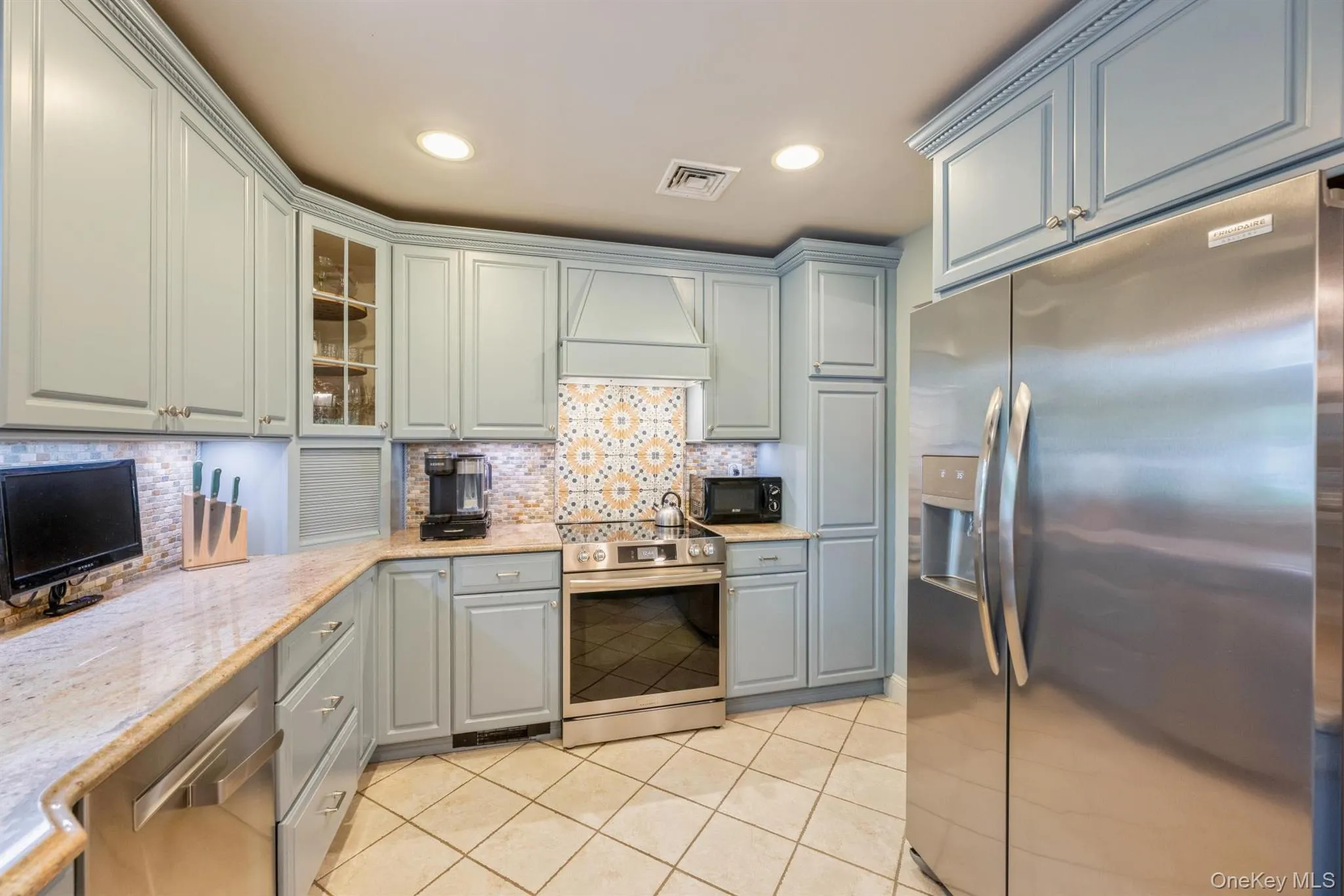 51 Chelsea Drive, Brookhaven, NY, 4 Bedrooms Bedrooms, 10 Rooms Rooms,2 BathroomsBathrooms,Residential,For Rent,Chelsea,0,998677 51 Chelsea Drive, Brookhaven, NY, 4 Bedrooms Bedrooms, 10 Rooms Rooms,2 BathroomsBathrooms,Residential,For Rent,Chelsea,0,998677