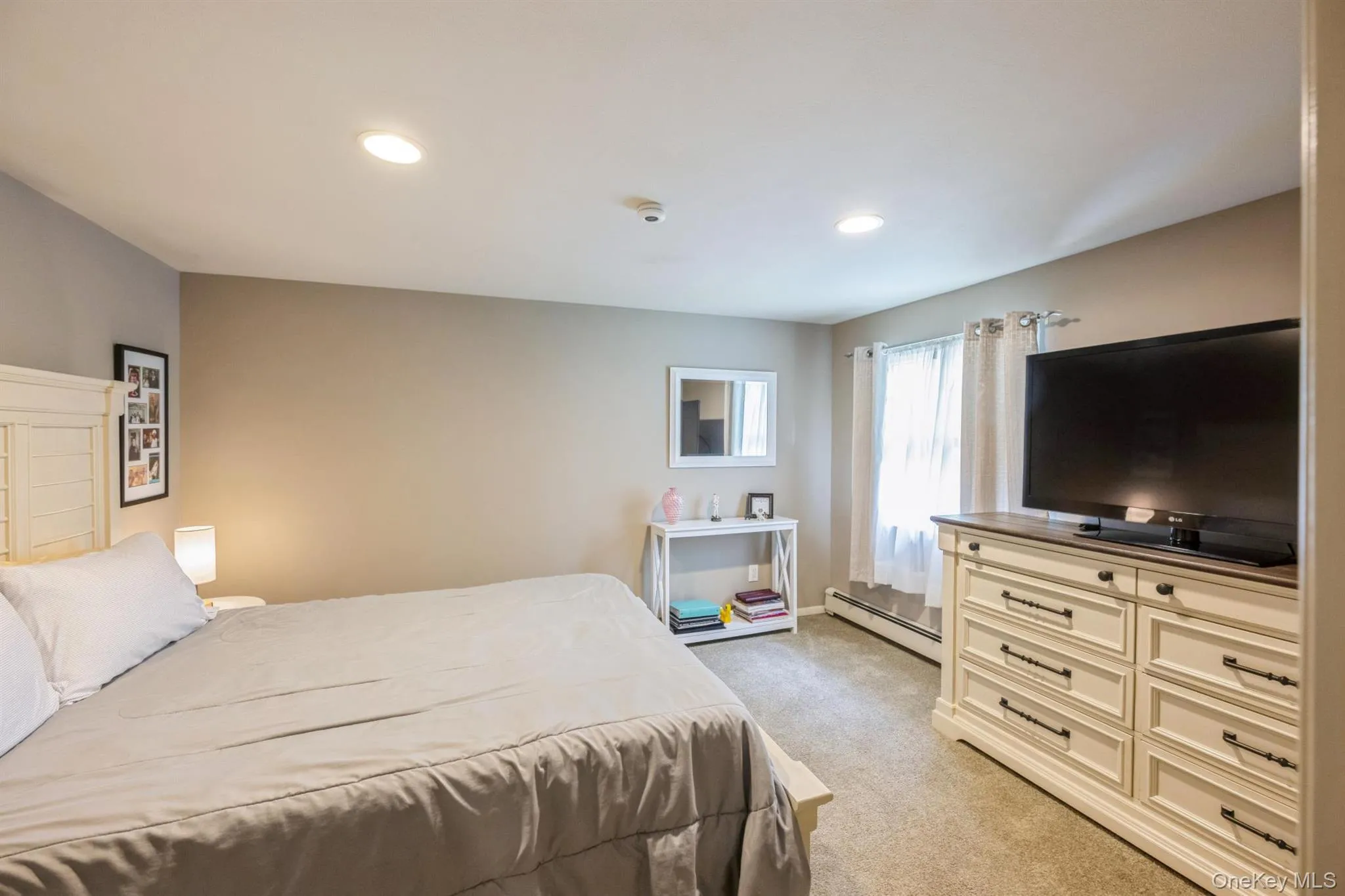 51 Chelsea Drive, Brookhaven, NY, 4 Bedrooms Bedrooms, 10 Rooms Rooms,2 BathroomsBathrooms,Residential,For Rent,Chelsea,0,998677 51 Chelsea Drive, Brookhaven, NY, 4 Bedrooms Bedrooms, 10 Rooms Rooms,2 BathroomsBathrooms,Residential,For Rent,Chelsea,0,998677