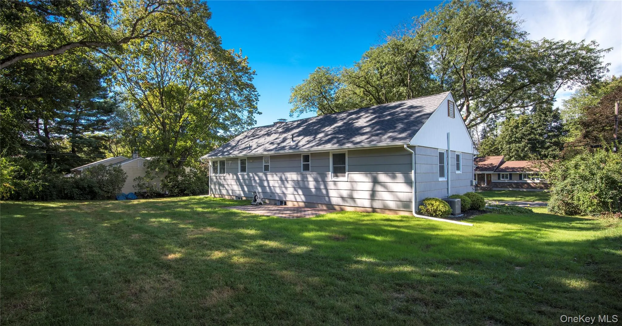 16 Elmwood Drive, Clarkstown, NY, 3 Bedrooms Bedrooms, 6 Rooms Rooms,2 BathroomsBathrooms,Residential Lease,For Rent,Elmwood,0,998683 16 Elmwood Drive, Clarkstown, NY, 3 Bedrooms Bedrooms, 6 Rooms Rooms,2 BathroomsBathrooms,Residential Lease,For Rent,Elmwood,0,998683