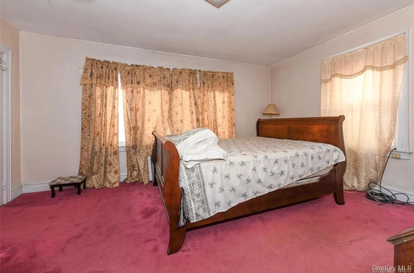8259 172nd Street, New York, NY, 4 Bedrooms Bedrooms, 12 Rooms Rooms,3 BathroomsBathrooms,Residential,For Rent,172nd,0,998689 8259 172nd Street, New York, NY, 4 Bedrooms Bedrooms, 12 Rooms Rooms,3 BathroomsBathrooms,Residential,For Rent,172nd,0,998689