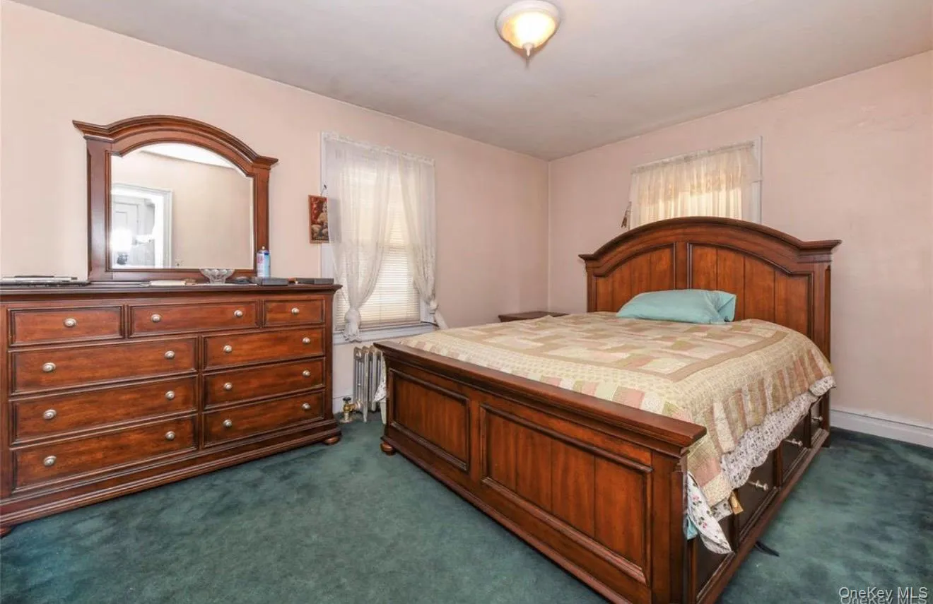 8259 172nd Street, New York, NY, 4 Bedrooms Bedrooms, 12 Rooms Rooms,3 BathroomsBathrooms,Residential,For Rent,172nd,0,998689 8259 172nd Street, New York, NY, 4 Bedrooms Bedrooms, 12 Rooms Rooms,3 BathroomsBathrooms,Residential,For Rent,172nd,0,998689