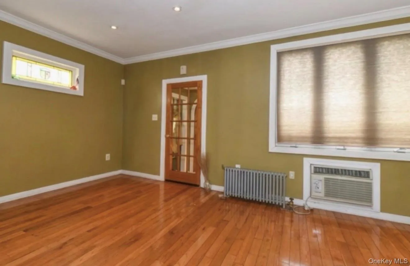 8259 172nd Street, New York, NY, 4 Bedrooms Bedrooms, 12 Rooms Rooms,3 BathroomsBathrooms,Residential,For Rent,172nd,0,998689 8259 172nd Street, New York, NY, 4 Bedrooms Bedrooms, 12 Rooms Rooms,3 BathroomsBathrooms,Residential,For Rent,172nd,0,998689