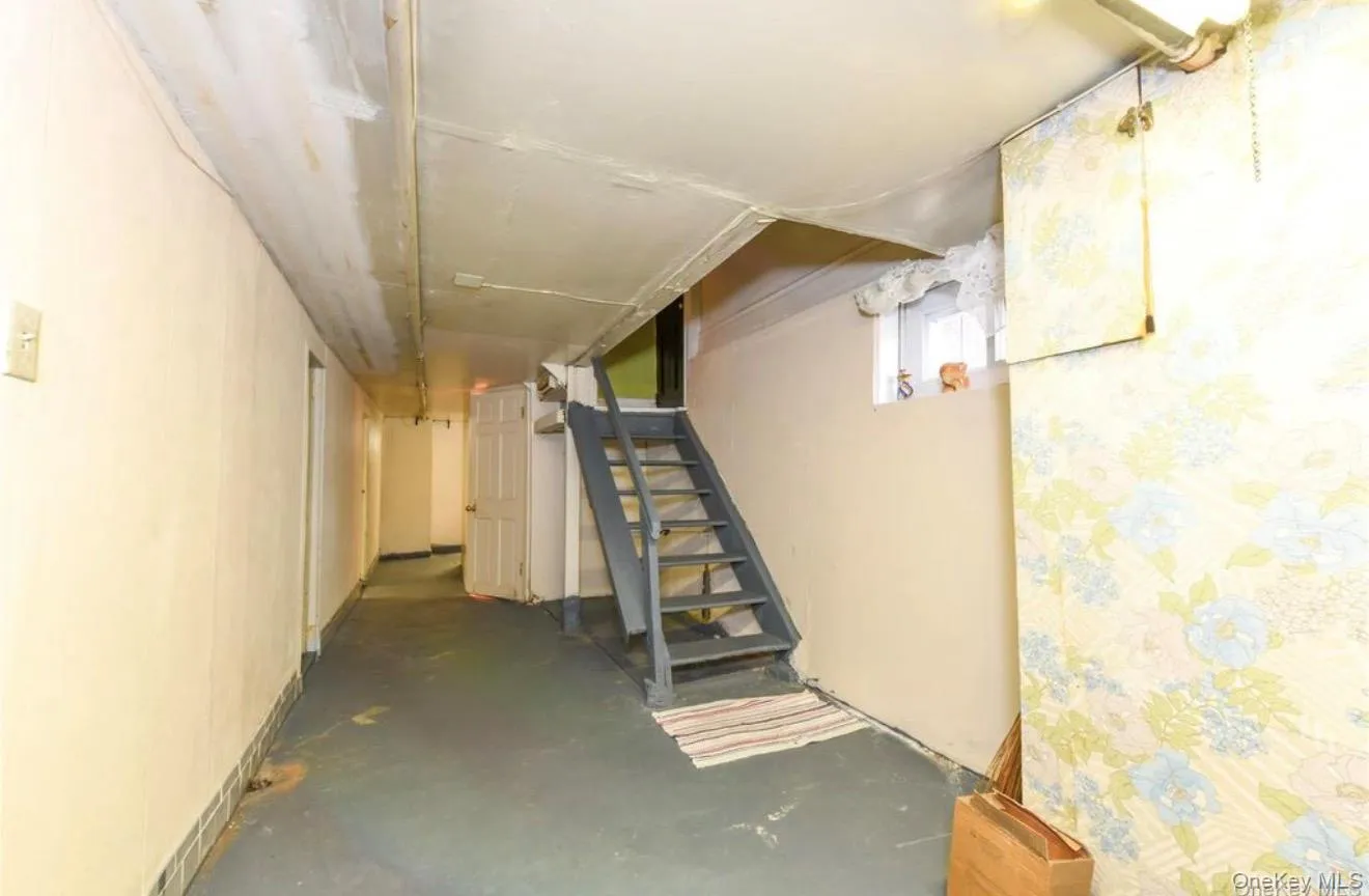 8259 172nd Street, New York, NY, 4 Bedrooms Bedrooms, 12 Rooms Rooms,3 BathroomsBathrooms,Residential,For Rent,172nd,0,998689 8259 172nd Street, New York, NY, 4 Bedrooms Bedrooms, 12 Rooms Rooms,3 BathroomsBathrooms,Residential,For Rent,172nd,0,998689