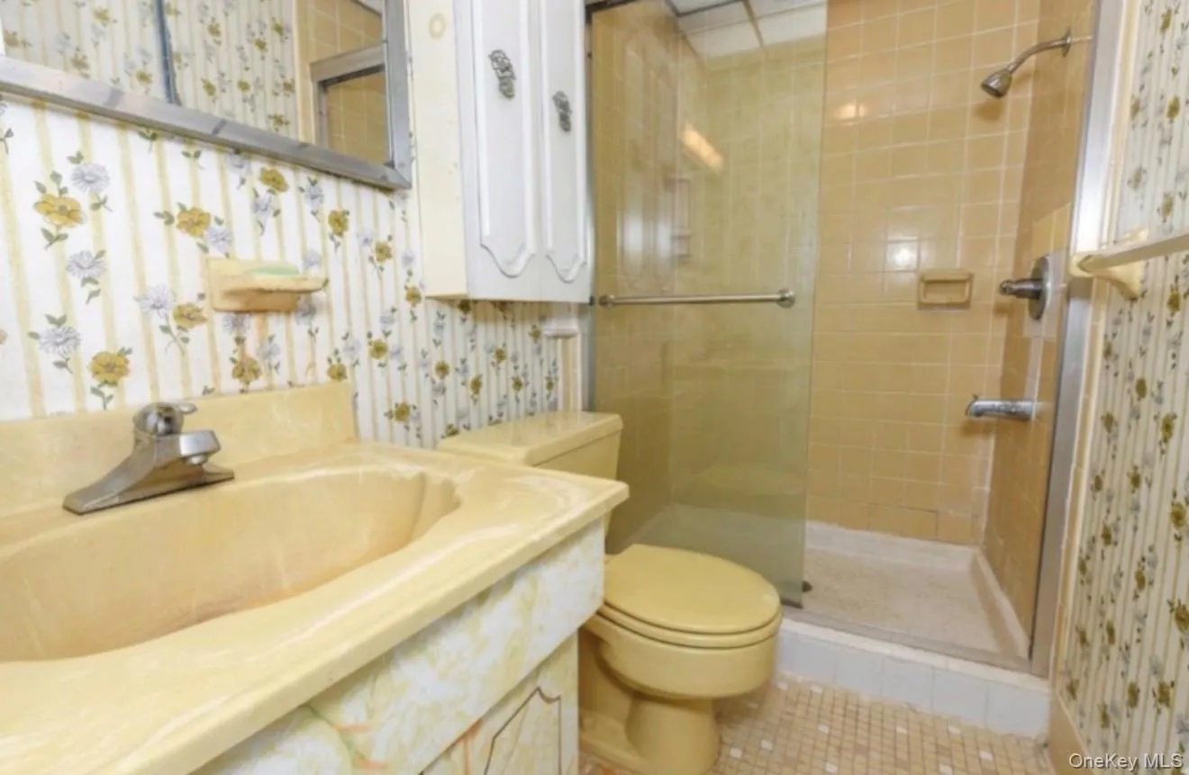 8259 172nd Street, New York, NY, 4 Bedrooms Bedrooms, 12 Rooms Rooms,3 BathroomsBathrooms,Residential,For Rent,172nd,0,998689 8259 172nd Street, New York, NY, 4 Bedrooms Bedrooms, 12 Rooms Rooms,3 BathroomsBathrooms,Residential,For Rent,172nd,0,998689