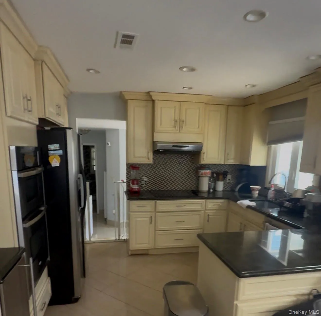 25 Lisa Drive, Huntington, NY, 5 Bedrooms Bedrooms, 13 Rooms Rooms,5 BathroomsBathrooms,Residential Sale,For Rent,Lisa,0,998692 25 Lisa Drive, Huntington, NY, 5 Bedrooms Bedrooms, 13 Rooms Rooms,5 BathroomsBathrooms,Residential Sale,For Rent,Lisa,0,998692