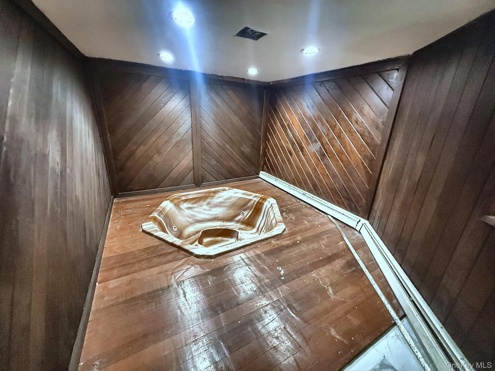 25 Lisa Drive, Huntington, NY, 5 Bedrooms Bedrooms, 13 Rooms Rooms,5 BathroomsBathrooms,Residential Sale,For Rent,Lisa,0,998692 25 Lisa Drive, Huntington, NY, 5 Bedrooms Bedrooms, 13 Rooms Rooms,5 BathroomsBathrooms,Residential Sale,For Rent,Lisa,0,998692