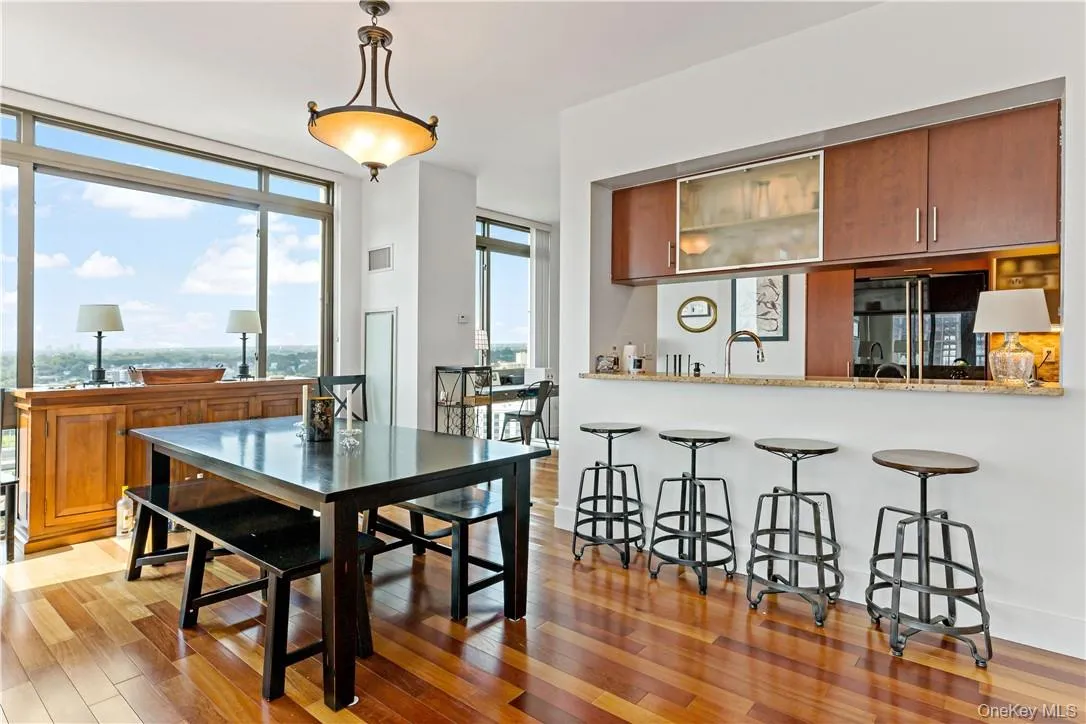 175 Huguenot Street, New Rochelle, NY, 2 Bedrooms Bedrooms, 4 Rooms Rooms,2 BathroomsBathrooms,Residential,For Rent,Huguenot,0,998693 175 Huguenot Street, New Rochelle, NY, 2 Bedrooms Bedrooms, 4 Rooms Rooms,2 BathroomsBathrooms,Residential,For Rent,Huguenot,0,998693
