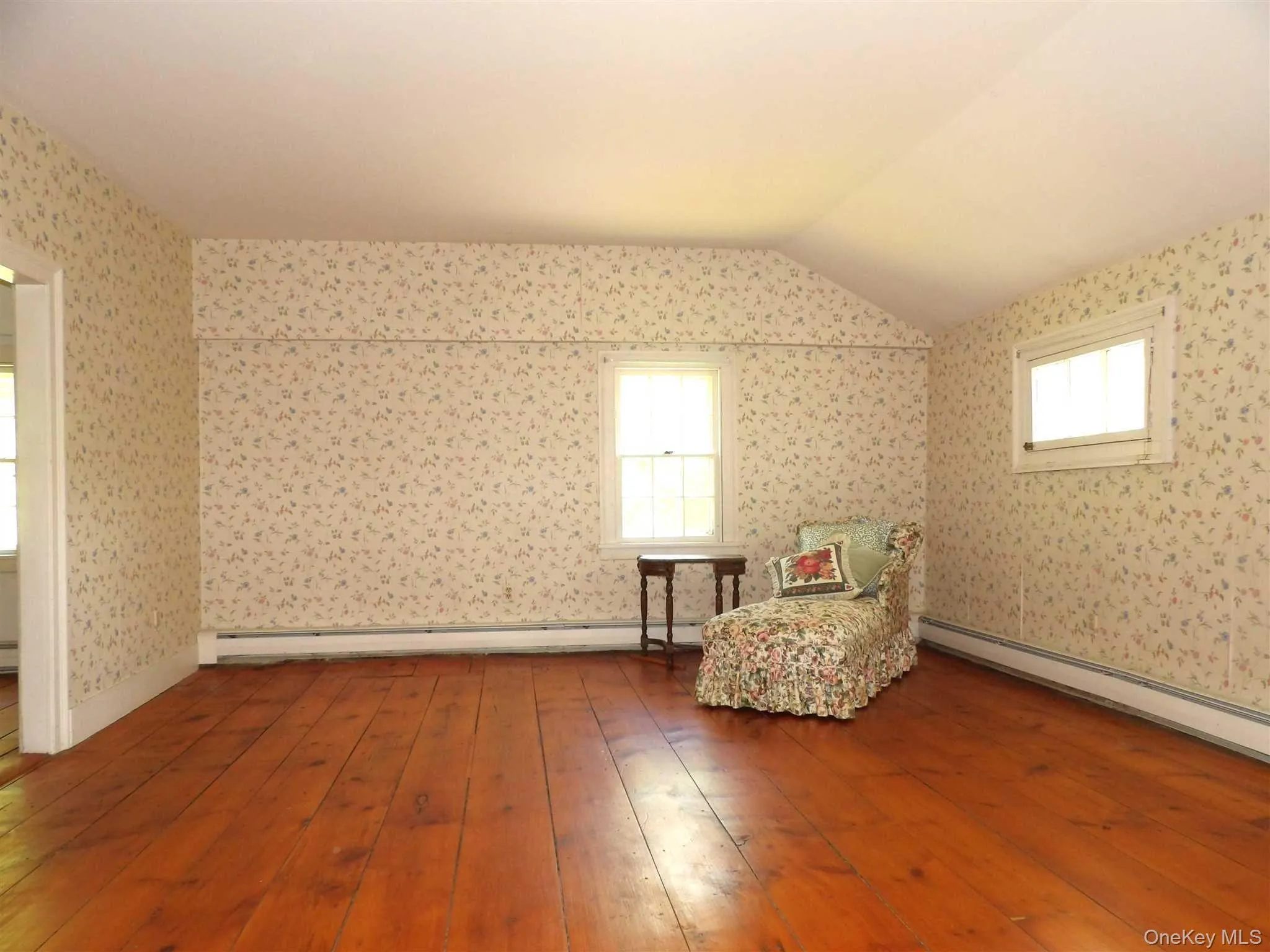 large bedroom on second floor large bedroom on second floor
