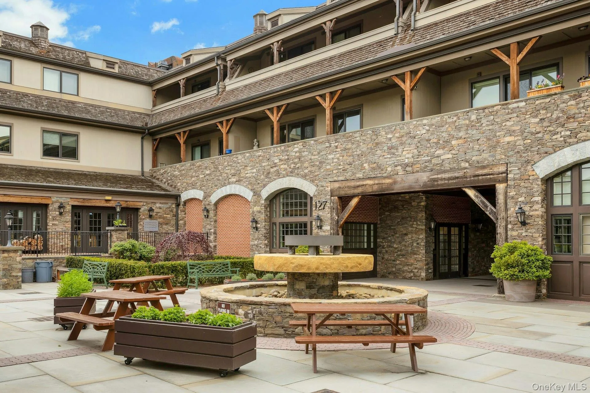 127 Main Street, Greenburgh, NY, 1 Bedroom Bedrooms, 4 Rooms Rooms,1 BathroomBathrooms,Residential Sale,For Rent,Main,0,998697 127 Main Street, Greenburgh, NY, 1 Bedroom Bedrooms, 4 Rooms Rooms,1 BathroomBathrooms,Residential Sale,For Rent,Main,0,998697