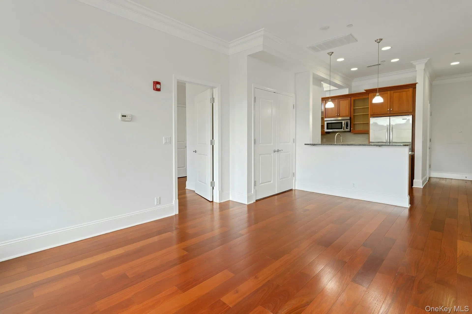 127 Main Street, Greenburgh, NY, 1 Bedroom Bedrooms, 4 Rooms Rooms,1 BathroomBathrooms,Residential Sale,For Rent,Main,0,998697 127 Main Street, Greenburgh, NY, 1 Bedroom Bedrooms, 4 Rooms Rooms,1 BathroomBathrooms,Residential Sale,For Rent,Main,0,998697