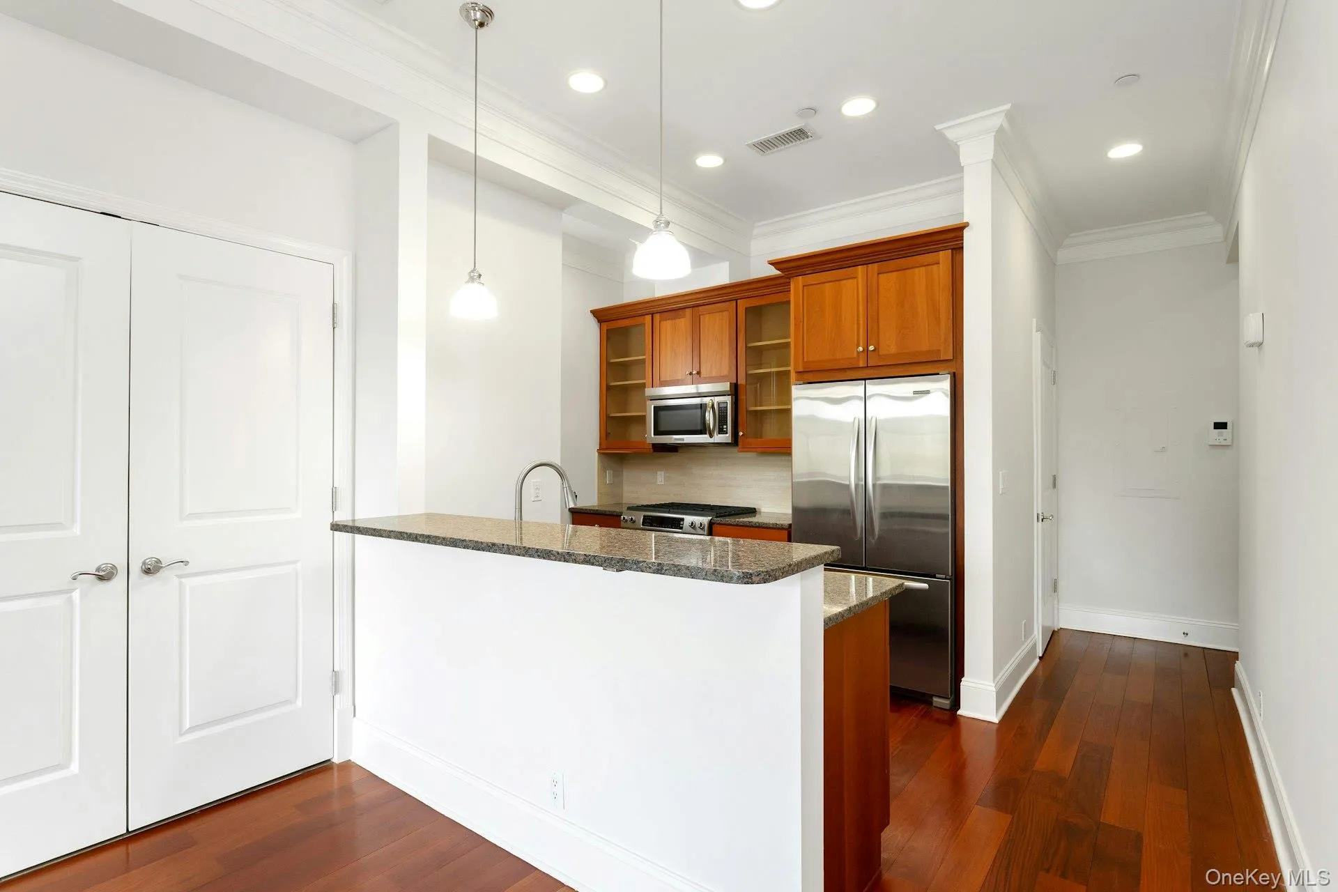 127 Main Street, Greenburgh, NY, 1 Bedroom Bedrooms, 4 Rooms Rooms,1 BathroomBathrooms,Residential Sale,For Rent,Main,0,998697 127 Main Street, Greenburgh, NY, 1 Bedroom Bedrooms, 4 Rooms Rooms,1 BathroomBathrooms,Residential Sale,For Rent,Main,0,998697