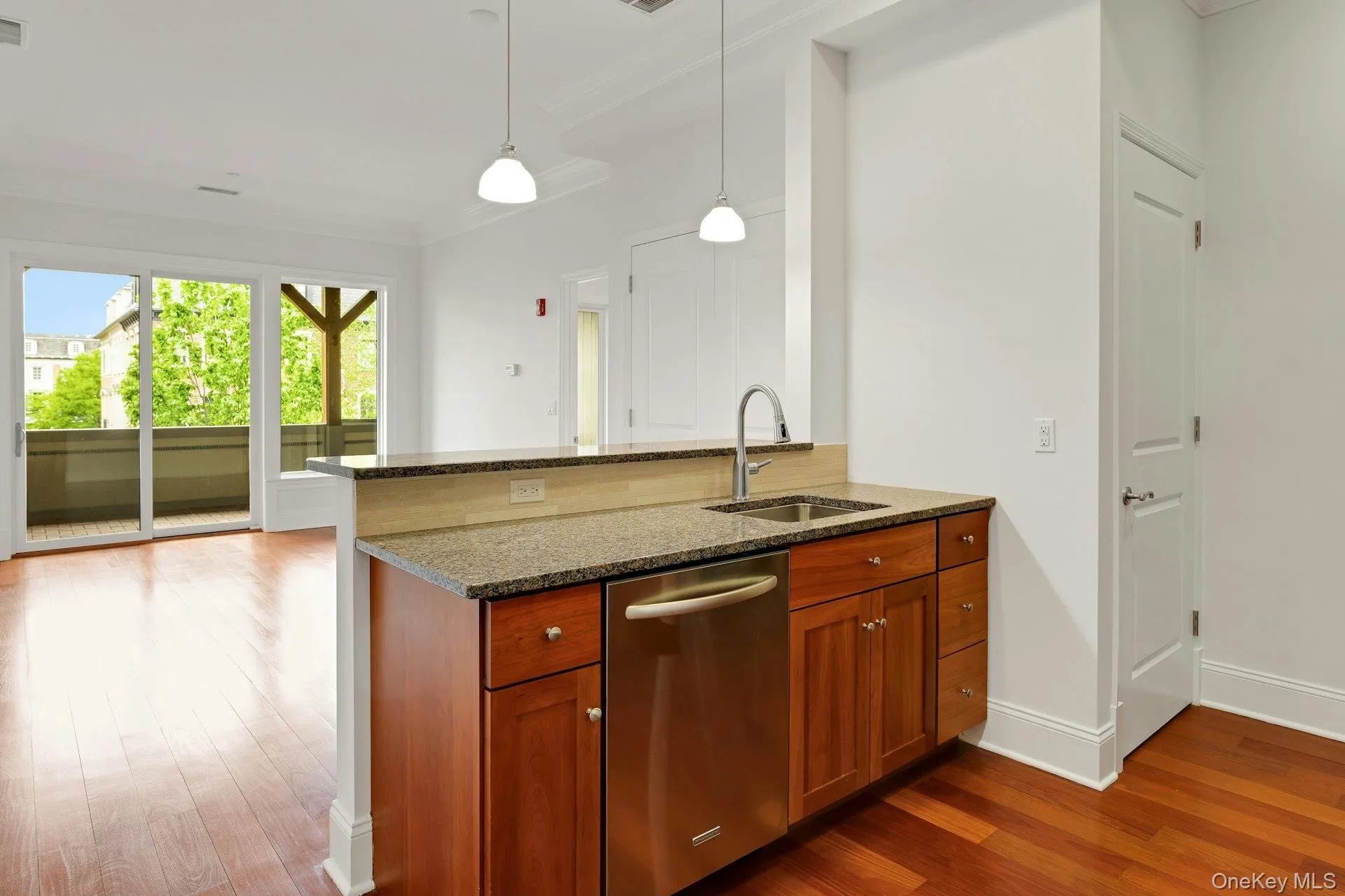 127 Main Street, Greenburgh, NY, 1 Bedroom Bedrooms, 4 Rooms Rooms,1 BathroomBathrooms,Residential Sale,For Rent,Main,0,998697 127 Main Street, Greenburgh, NY, 1 Bedroom Bedrooms, 4 Rooms Rooms,1 BathroomBathrooms,Residential Sale,For Rent,Main,0,998697
