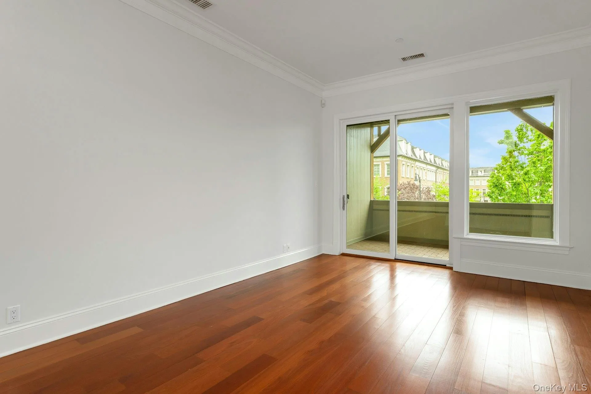 127 Main Street, Greenburgh, NY, 1 Bedroom Bedrooms, 4 Rooms Rooms,1 BathroomBathrooms,Residential Sale,For Rent,Main,0,998697 127 Main Street, Greenburgh, NY, 1 Bedroom Bedrooms, 4 Rooms Rooms,1 BathroomBathrooms,Residential Sale,For Rent,Main,0,998697
