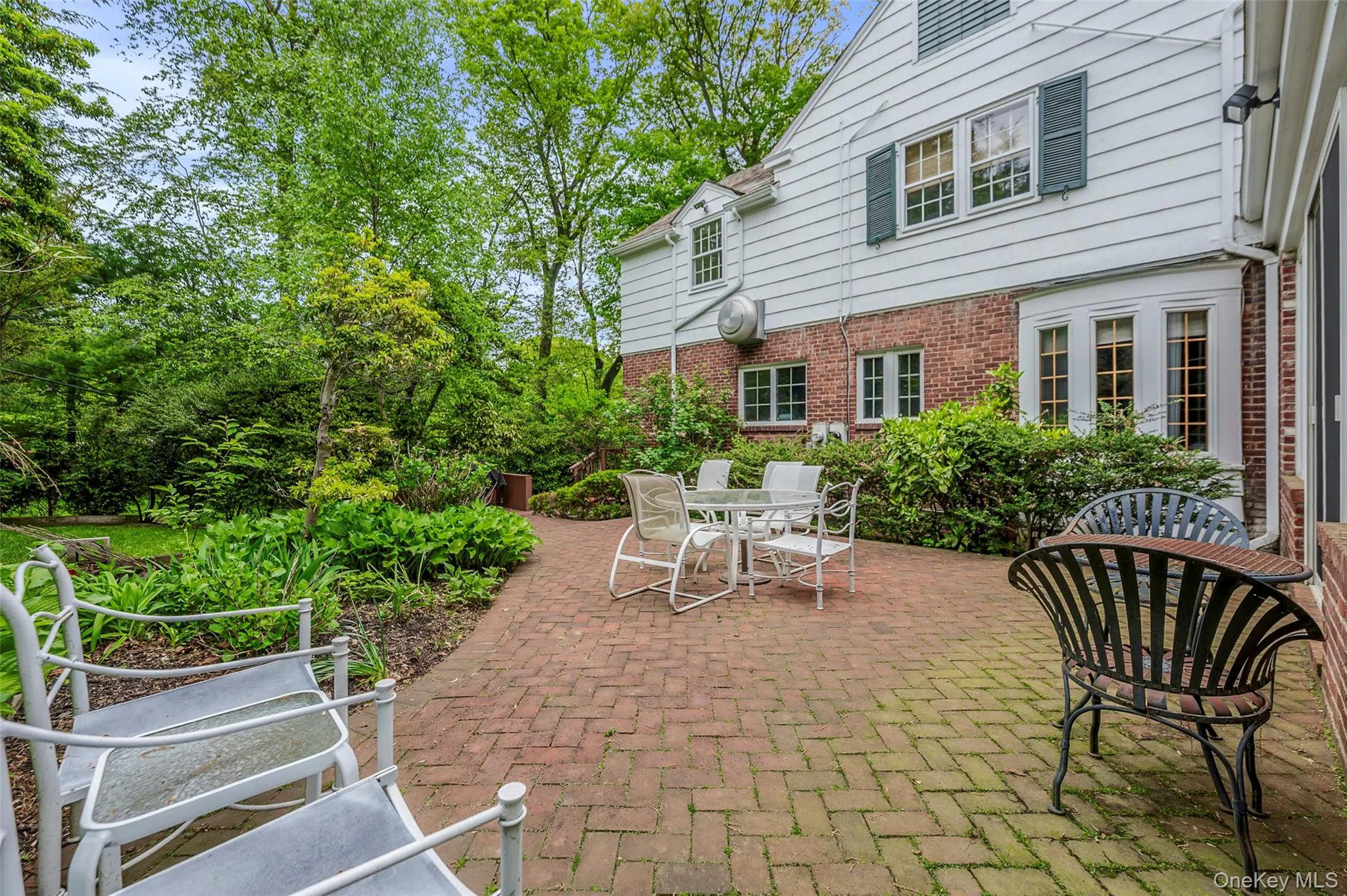 111 Clent Road, North Hempstead, NY, 5 Bedrooms Bedrooms, 12 Rooms Rooms,4 BathroomsBathrooms,Residential,For Rent,Clent,0,998698 111 Clent Road, North Hempstead, NY, 5 Bedrooms Bedrooms, 12 Rooms Rooms,4 BathroomsBathrooms,Residential,For Rent,Clent,0,998698