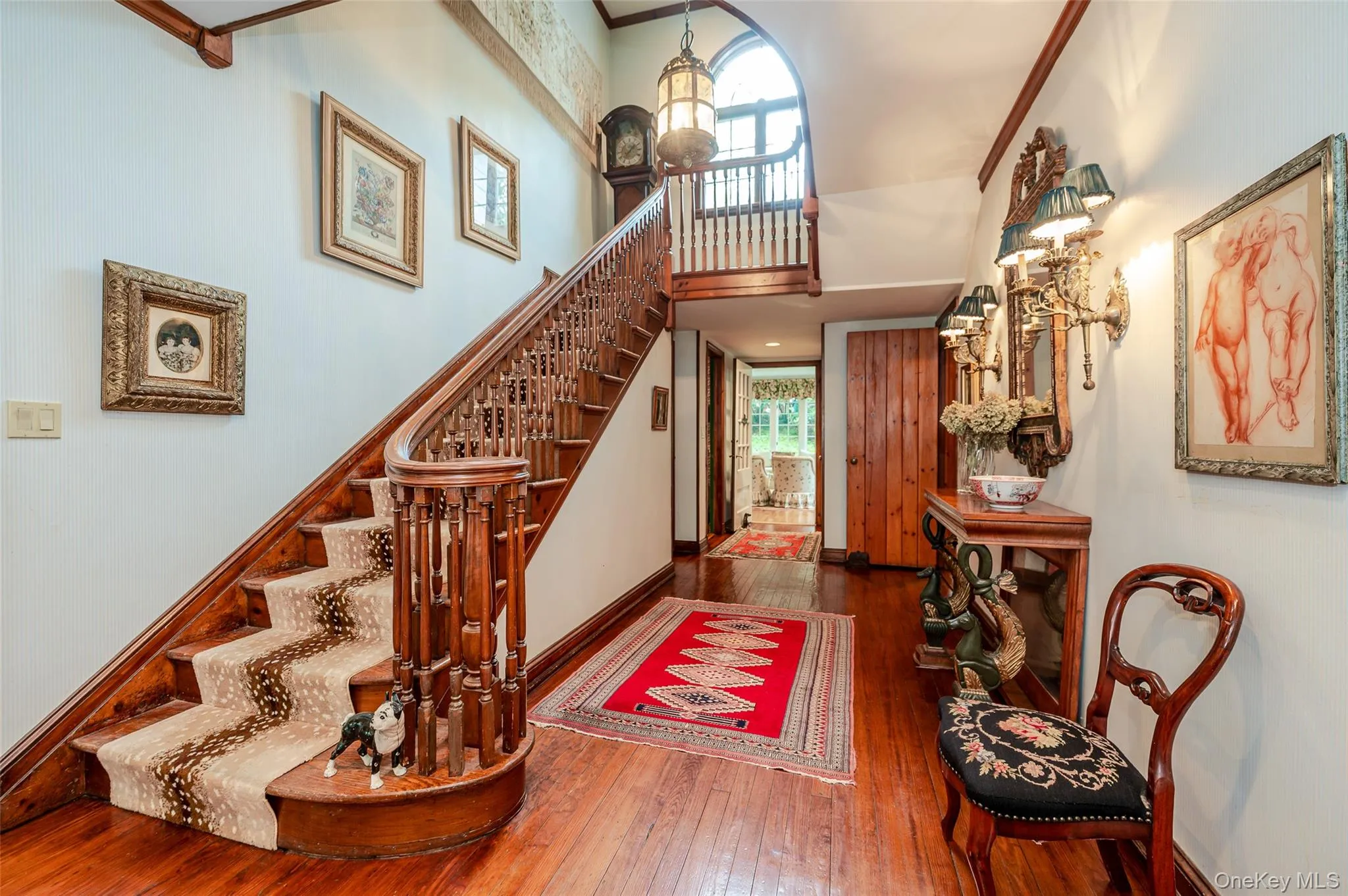 Double height entry Double height entry