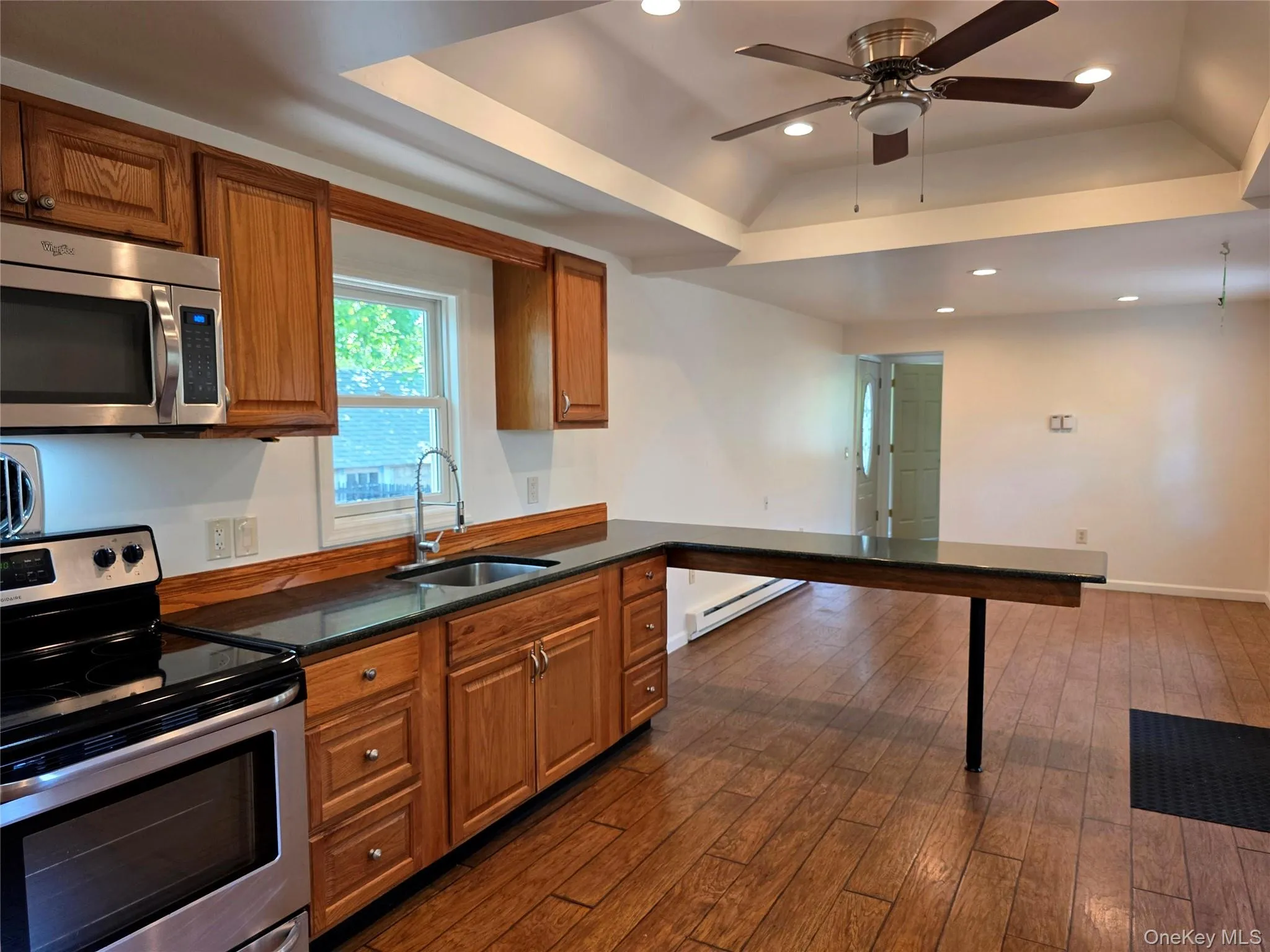 9 Laurelton Avenue, Brookhaven, NY, 2 Bedrooms Bedrooms, 5 Rooms Rooms,2 BathroomsBathrooms,Residential,For Rent,Laurelton,0,998717 9 Laurelton Avenue, Brookhaven, NY, 2 Bedrooms Bedrooms, 5 Rooms Rooms,2 BathroomsBathrooms,Residential,For Rent,Laurelton,0,998717