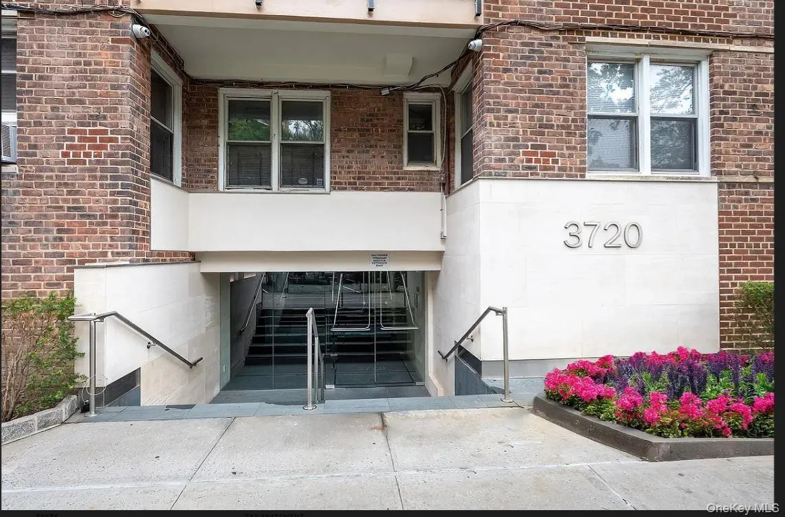 3720 Independence Avenue, New York, NY, 2 Bedrooms Bedrooms, 4 Rooms Rooms,2 BathroomsBathrooms,Residential,For Rent,Independence,0,998731 3720 Independence Avenue, New York, NY, 2 Bedrooms Bedrooms, 4 Rooms Rooms,2 BathroomsBathrooms,Residential,For Rent,Independence,0,998731