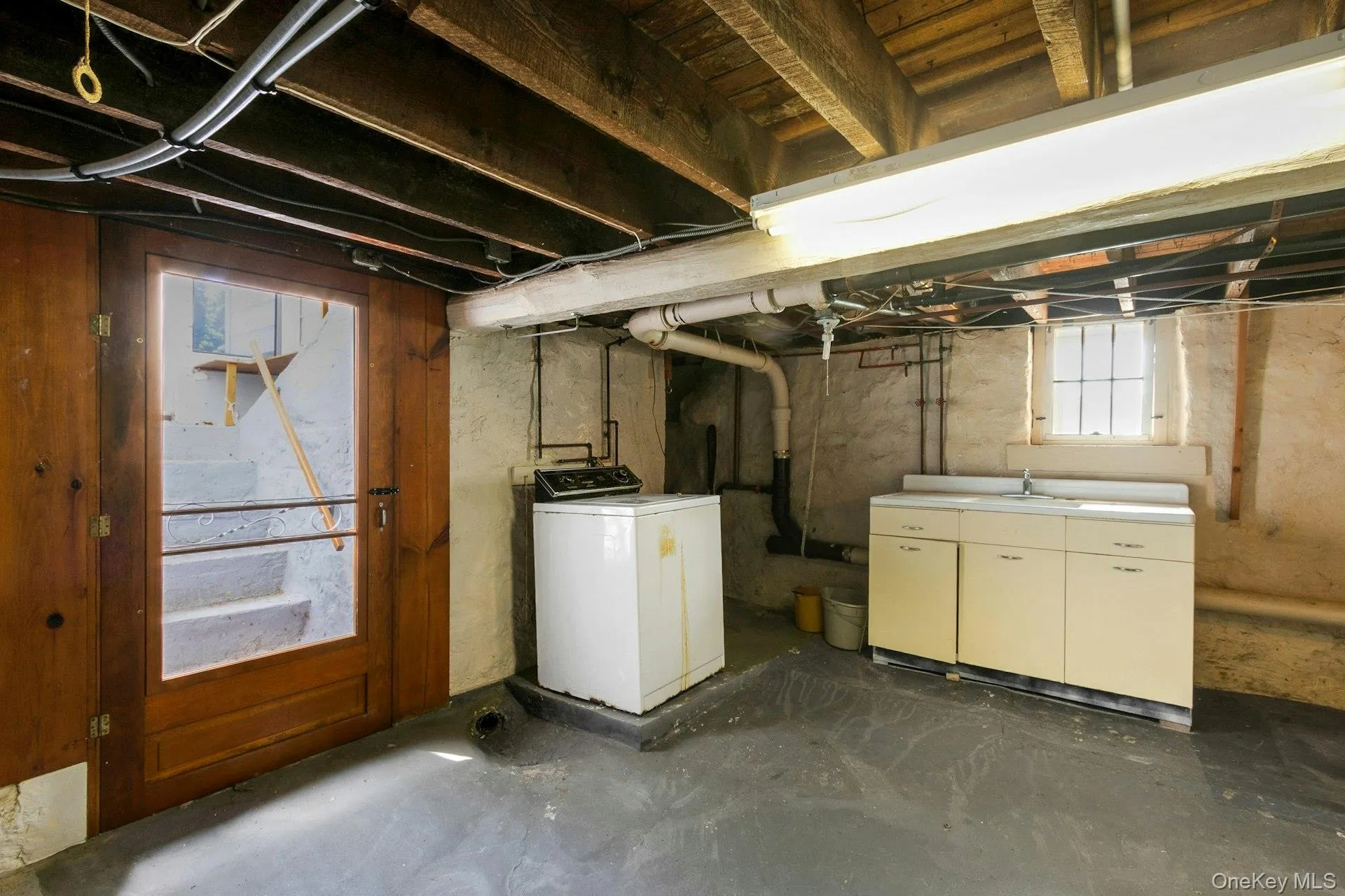 410 Route 304, Clarkstown, NY, 3 Bedrooms Bedrooms, 7 Rooms Rooms,1 BathroomBathrooms,Residential,For Rent,Route 304,0,998735 410 Route 304, Clarkstown, NY, 3 Bedrooms Bedrooms, 7 Rooms Rooms,1 BathroomBathrooms,Residential,For Rent,Route 304,0,998735