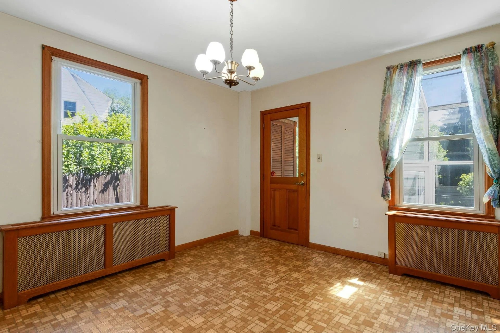 410 Route 304, Clarkstown, NY, 3 Bedrooms Bedrooms, 7 Rooms Rooms,1 BathroomBathrooms,Residential,For Rent,Route 304,0,998735 410 Route 304, Clarkstown, NY, 3 Bedrooms Bedrooms, 7 Rooms Rooms,1 BathroomBathrooms,Residential,For Rent,Route 304,0,998735