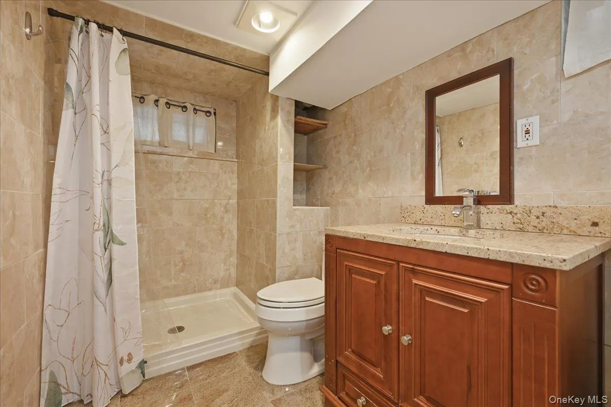 38-11 205th Street, New York, NY, 4 Bedrooms Bedrooms, 8 Rooms Rooms,3 BathroomsBathrooms,Residential,For Rent,205th,0,998737 38-11 205th Street, New York, NY, 4 Bedrooms Bedrooms, 8 Rooms Rooms,3 BathroomsBathrooms,Residential,For Rent,205th,0,998737