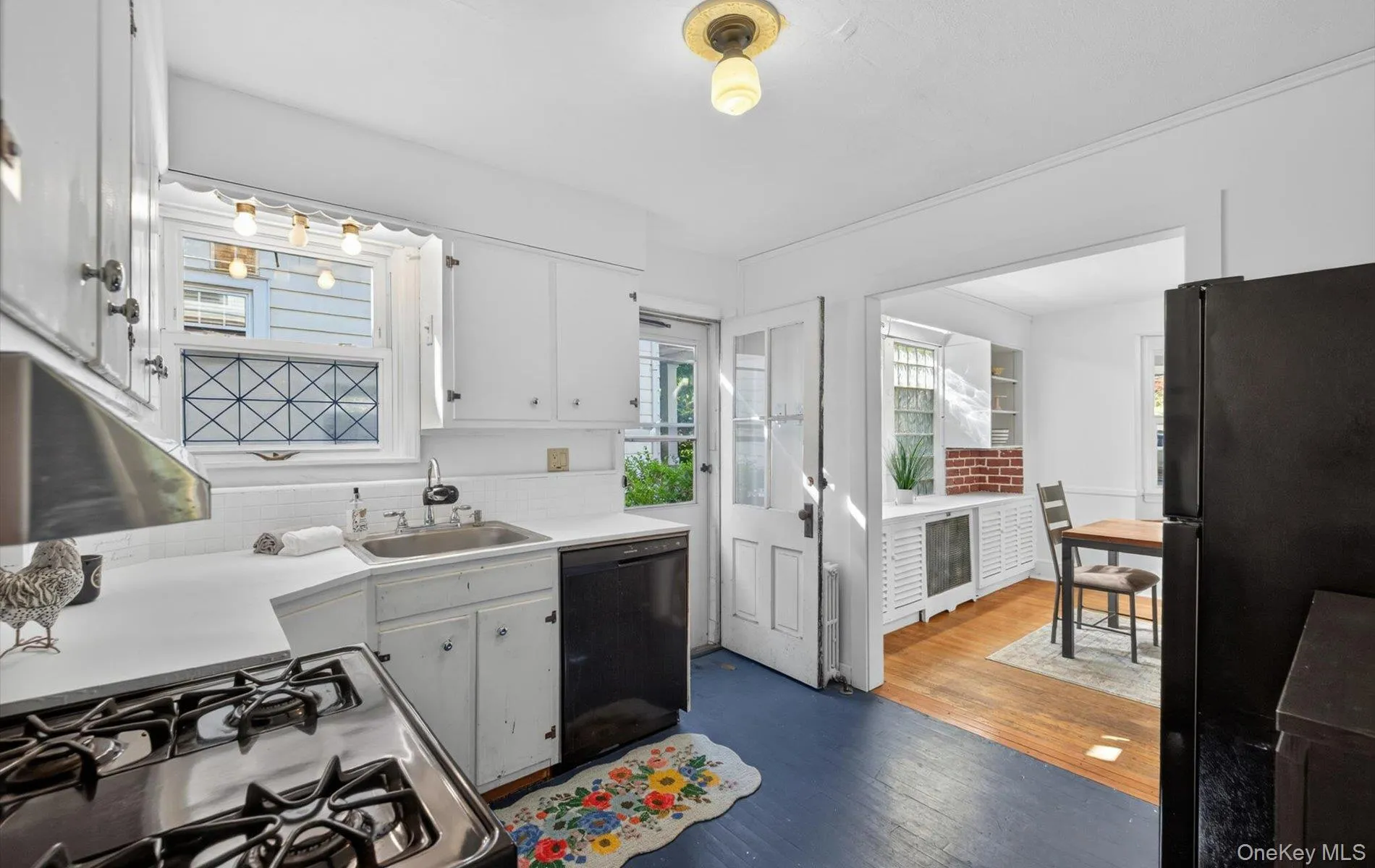 67 Nassau Road, North Hempstead, NY, 3 Bedrooms Bedrooms, 8 Rooms Rooms,2 BathroomsBathrooms,Residential,For Rent,Nassau,0,998739 67 Nassau Road, North Hempstead, NY, 3 Bedrooms Bedrooms, 8 Rooms Rooms,2 BathroomsBathrooms,Residential,For Rent,Nassau,0,998739