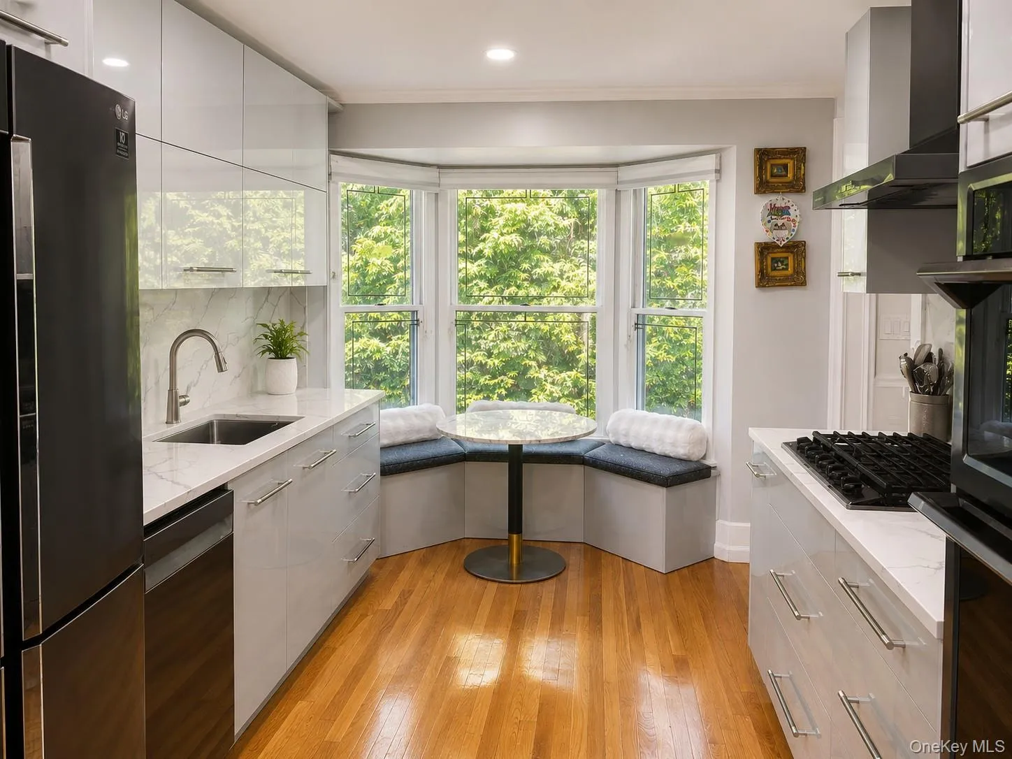 1180 Broadway, Hempstead, NY, 2 Bedrooms Bedrooms, 9 Rooms Rooms,2 BathroomsBathrooms,Residential Lease,For Rent,Broadway,0,998748 1180 Broadway, Hempstead, NY, 2 Bedrooms Bedrooms, 9 Rooms Rooms,2 BathroomsBathrooms,Residential Lease,For Rent,Broadway,0,998748