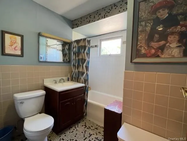 34-29 208 Street, New York, NY, 3 Bedrooms Bedrooms, 8 Rooms Rooms,1 BathroomBathrooms,Residential,For Rent,208,0,998754 34-29 208 Street, New York, NY, 3 Bedrooms Bedrooms, 8 Rooms Rooms,1 BathroomBathrooms,Residential,For Rent,208,0,998754