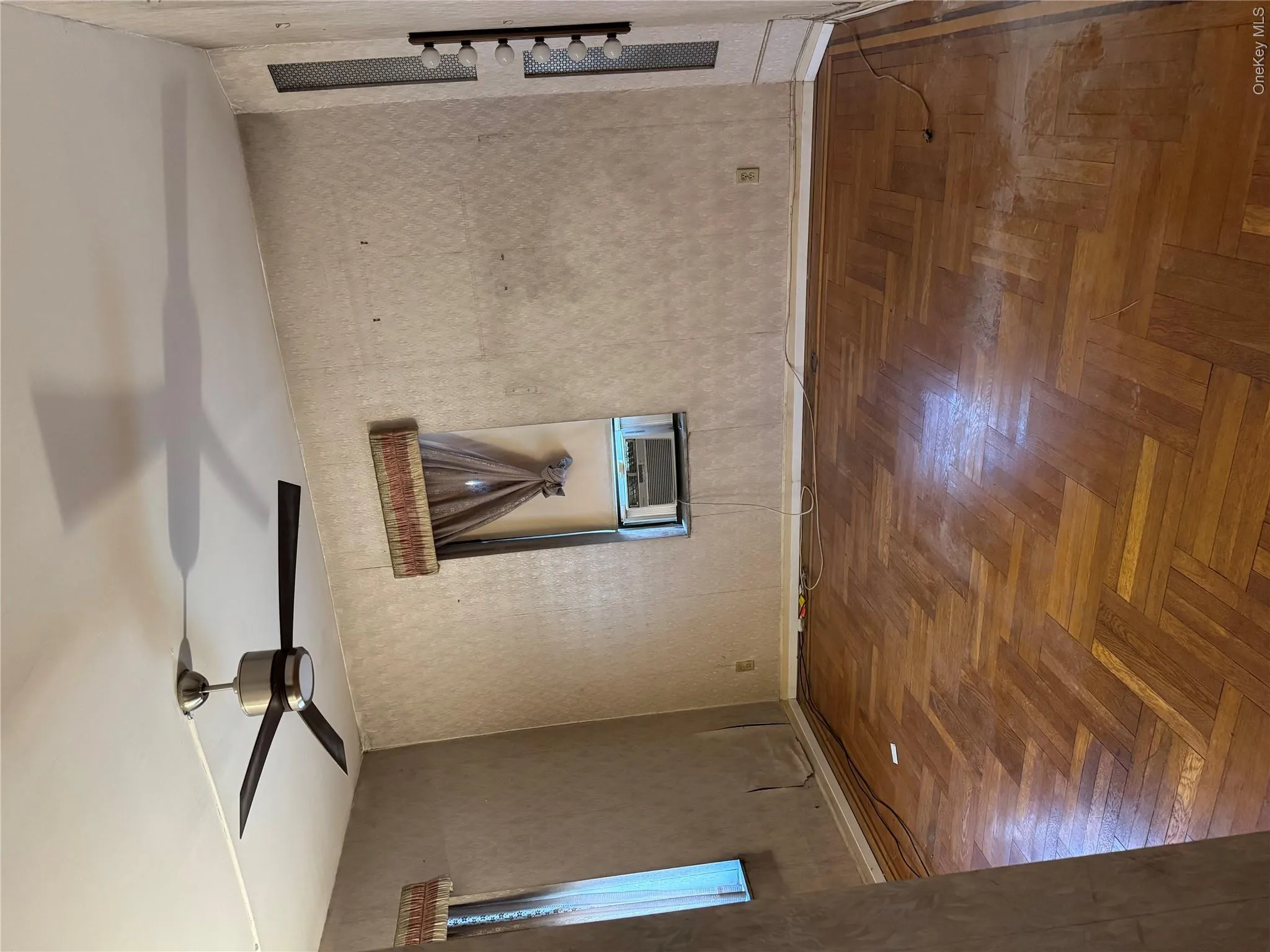 2922 Barnes Avenue, New York, NY, 2 Bedrooms Bedrooms, 4 Rooms Rooms,1 BathroomBathrooms,Residential,For Rent,Barnes Avenue,0,998757 2922 Barnes Avenue, New York, NY, 2 Bedrooms Bedrooms, 4 Rooms Rooms,1 BathroomBathrooms,Residential,For Rent,Barnes Avenue,0,998757